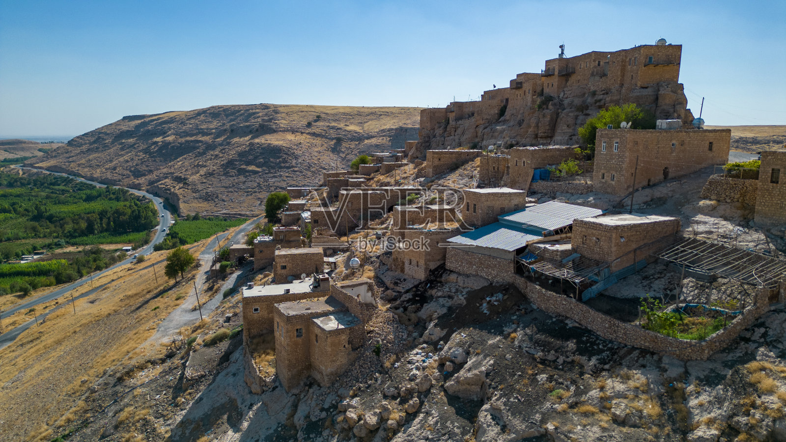 这是一个库尔德人在亚述人离开后来到并定居的村庄。它被认为建于公元前7000年左右。照片摄影图片