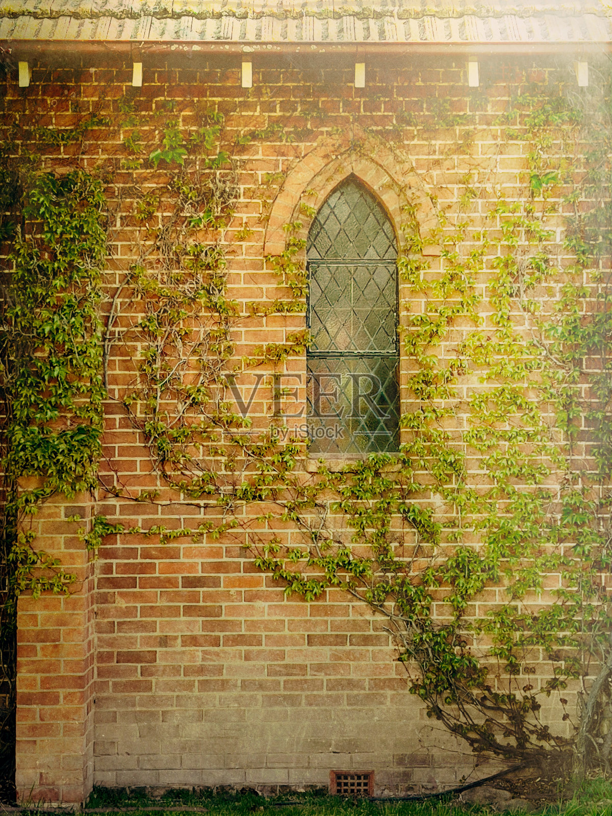 哥斯特威克圣公会教堂的墙和窗照片摄影图片