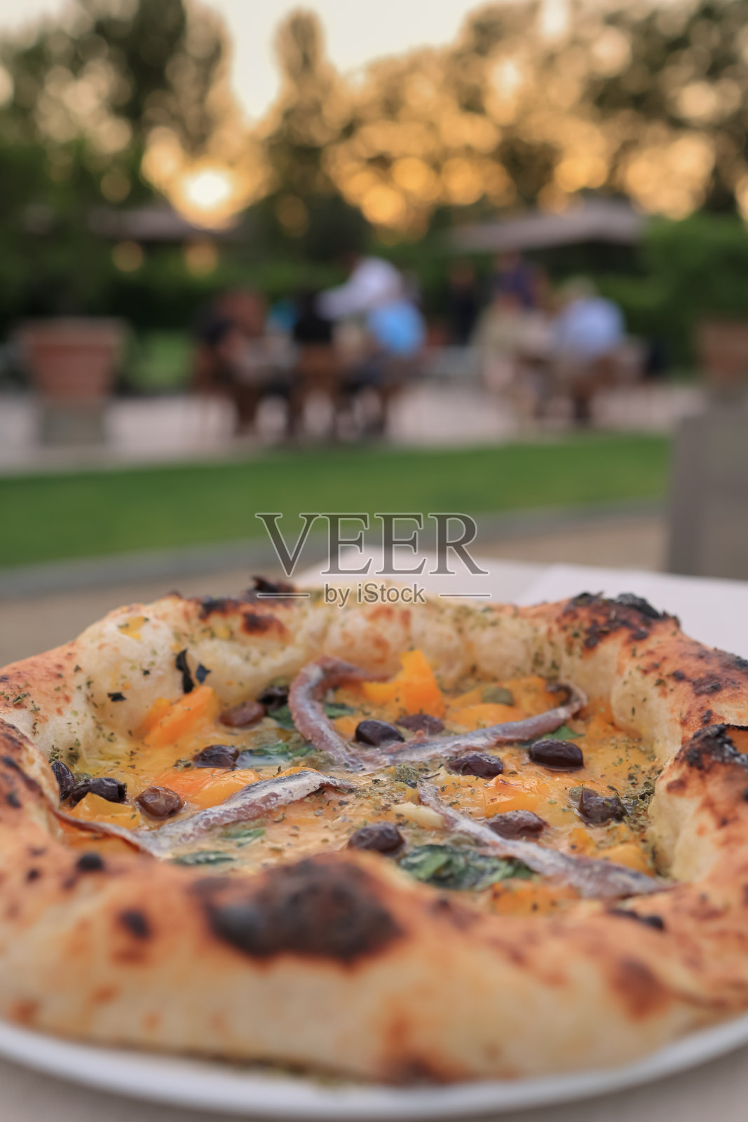 那不勒斯美食披萨意大利菜照片摄影图片