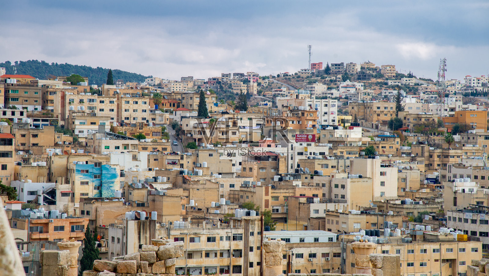 约旦城市杰拉什的罗马遗址照片摄影图片