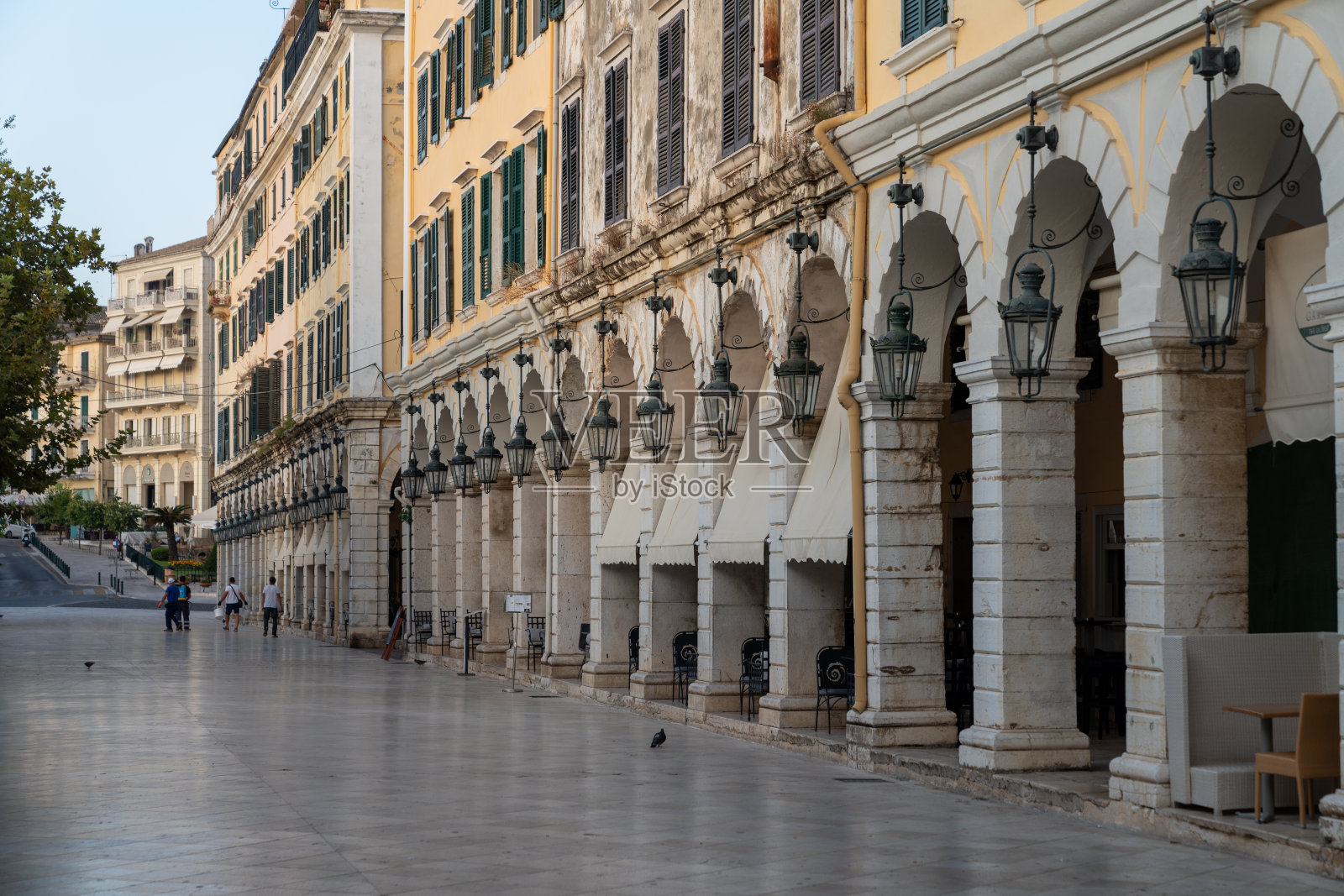 希腊科孚岛的街道建筑照片摄影图片