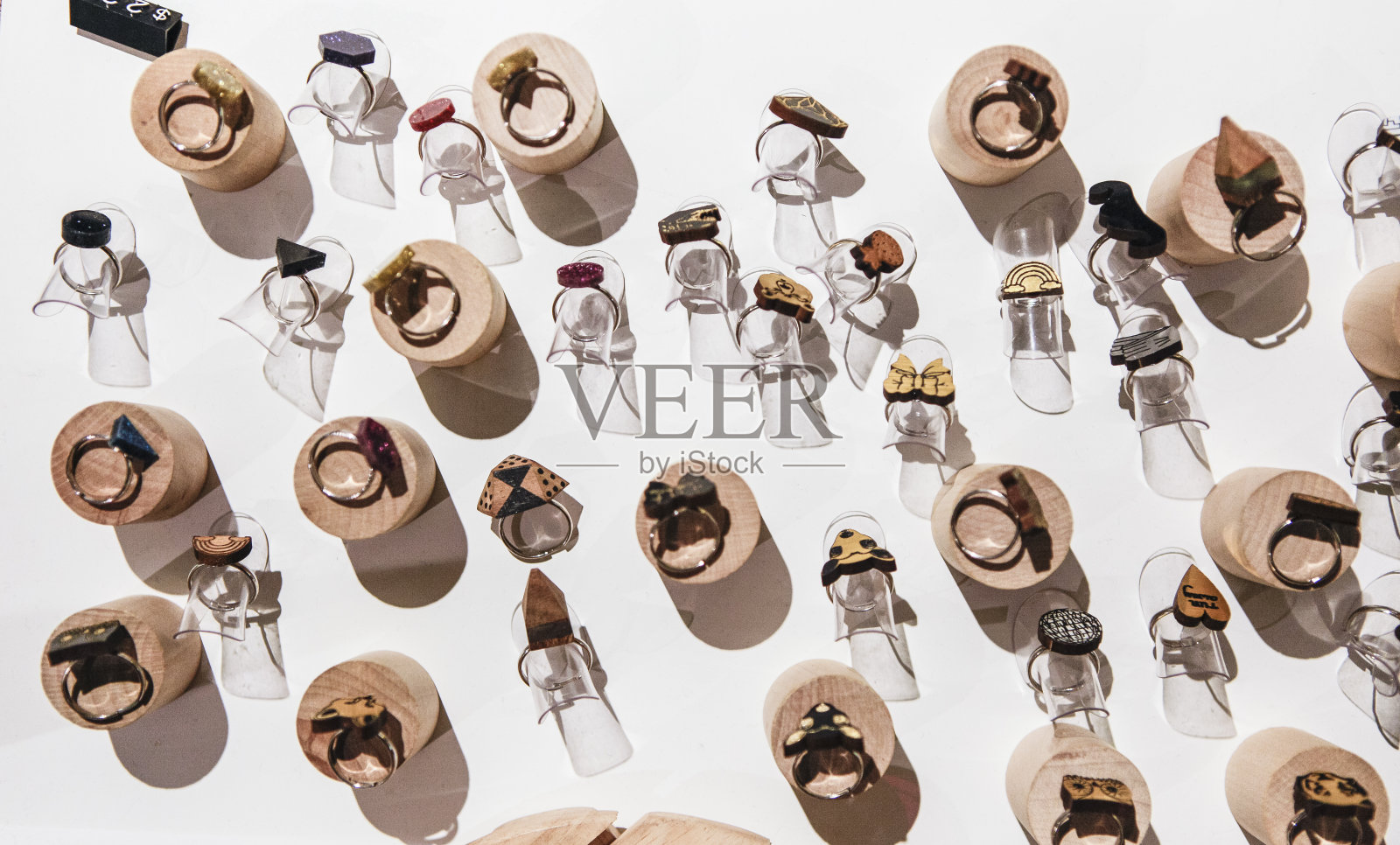 古怪的珠宝照片摄影图片