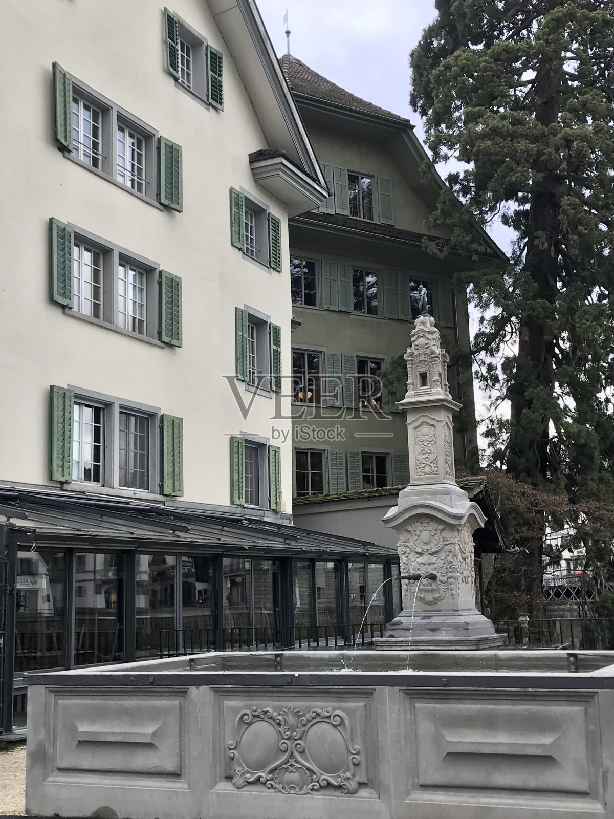 瑞士-卢塞恩州-卢塞恩老城区的建筑照片摄影图片