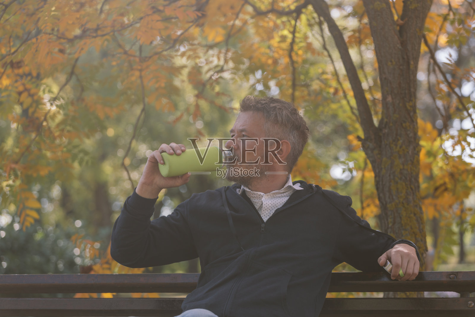 可重复使用的水瓶照片摄影图片