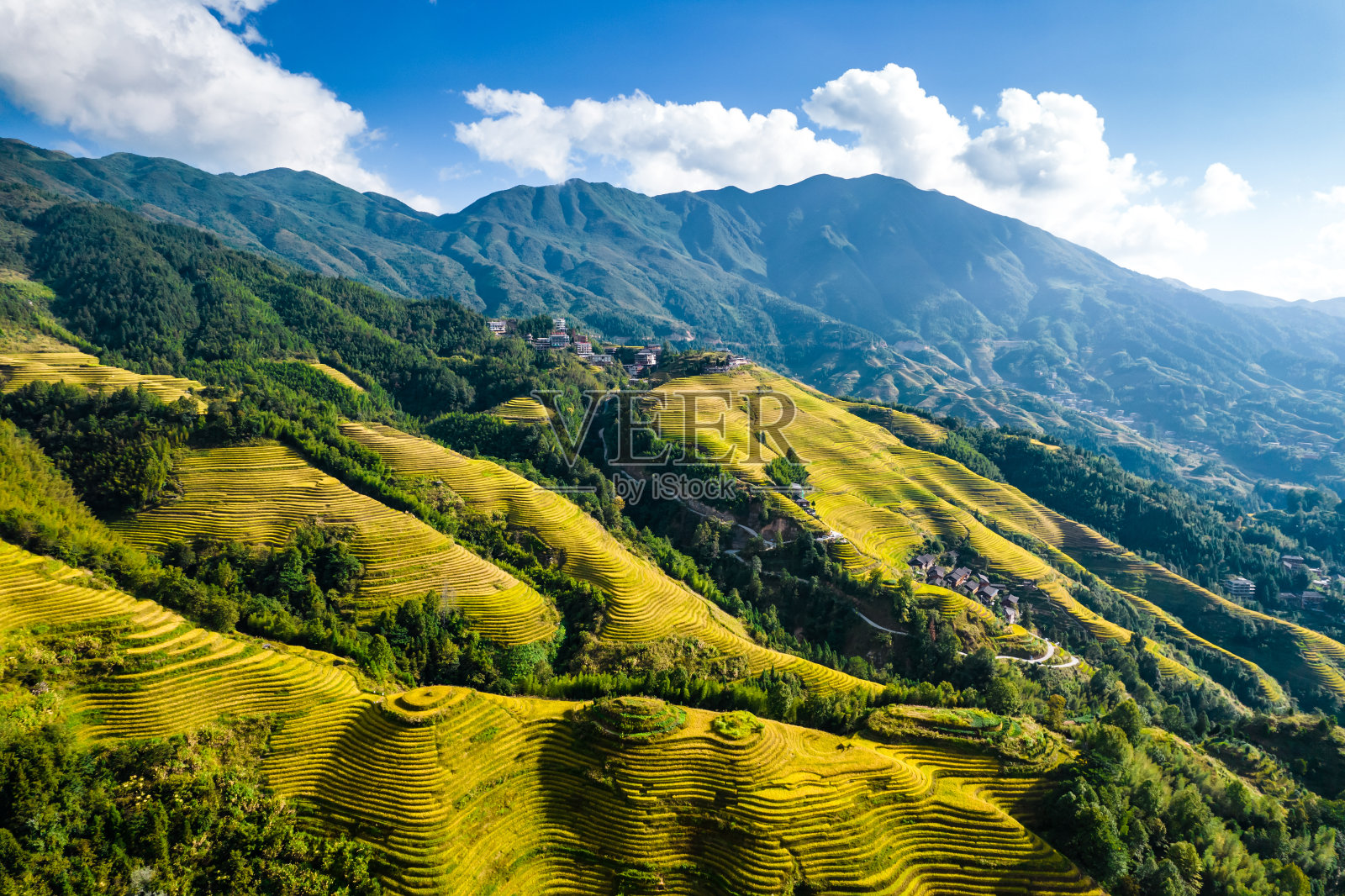 桂林龙基镇梯田鸟瞰图照片摄影图片