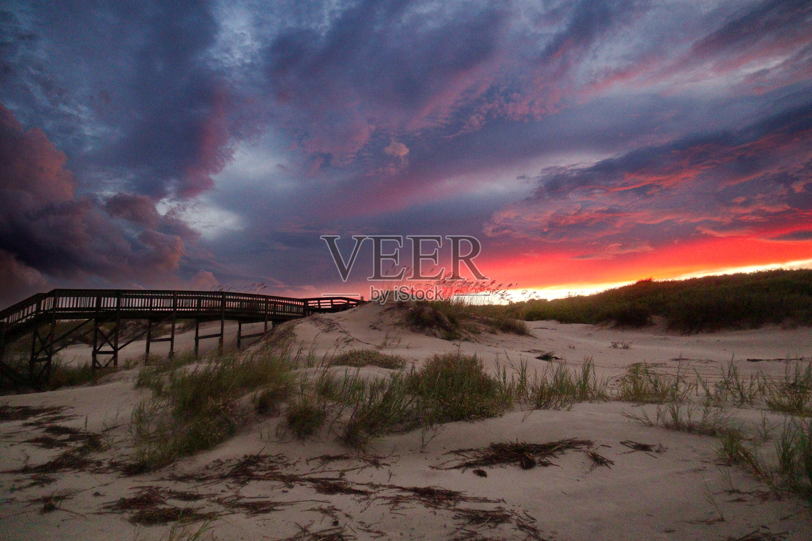 夜晚扫过杰基尔岛照片摄影图片