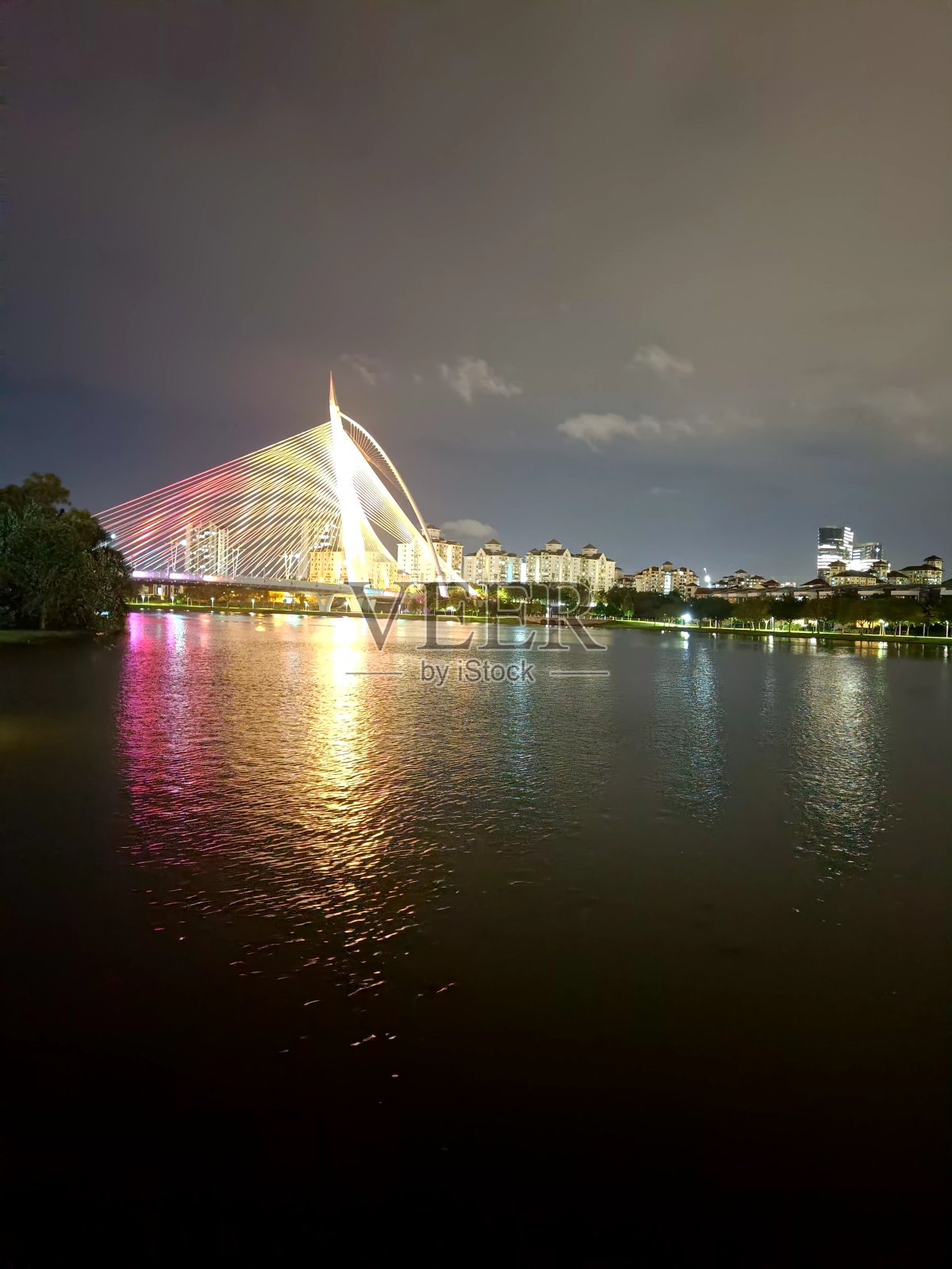 普特拉贾亚的桥梁照片摄影图片