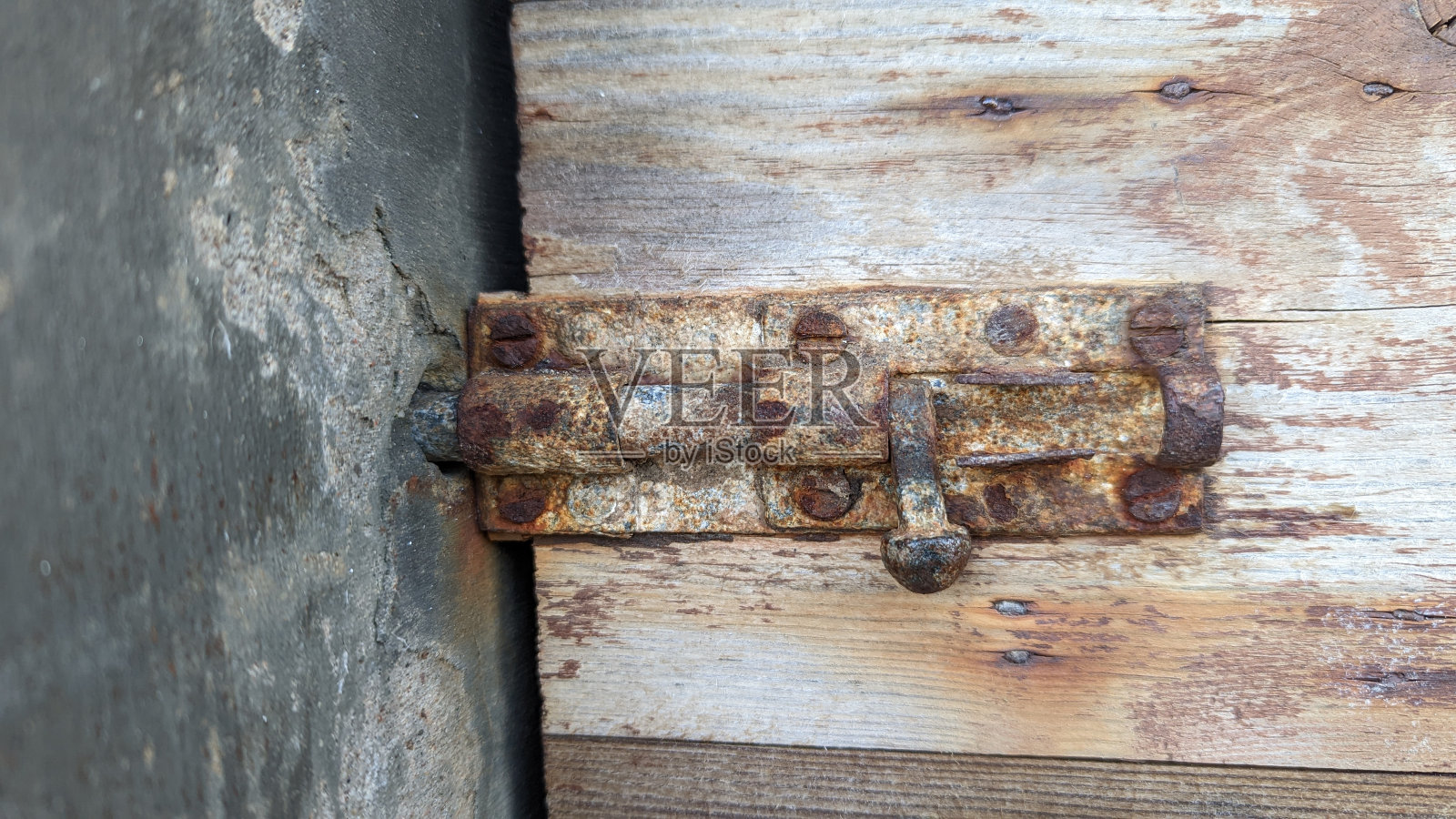 生锈的螺栓照片摄影图片