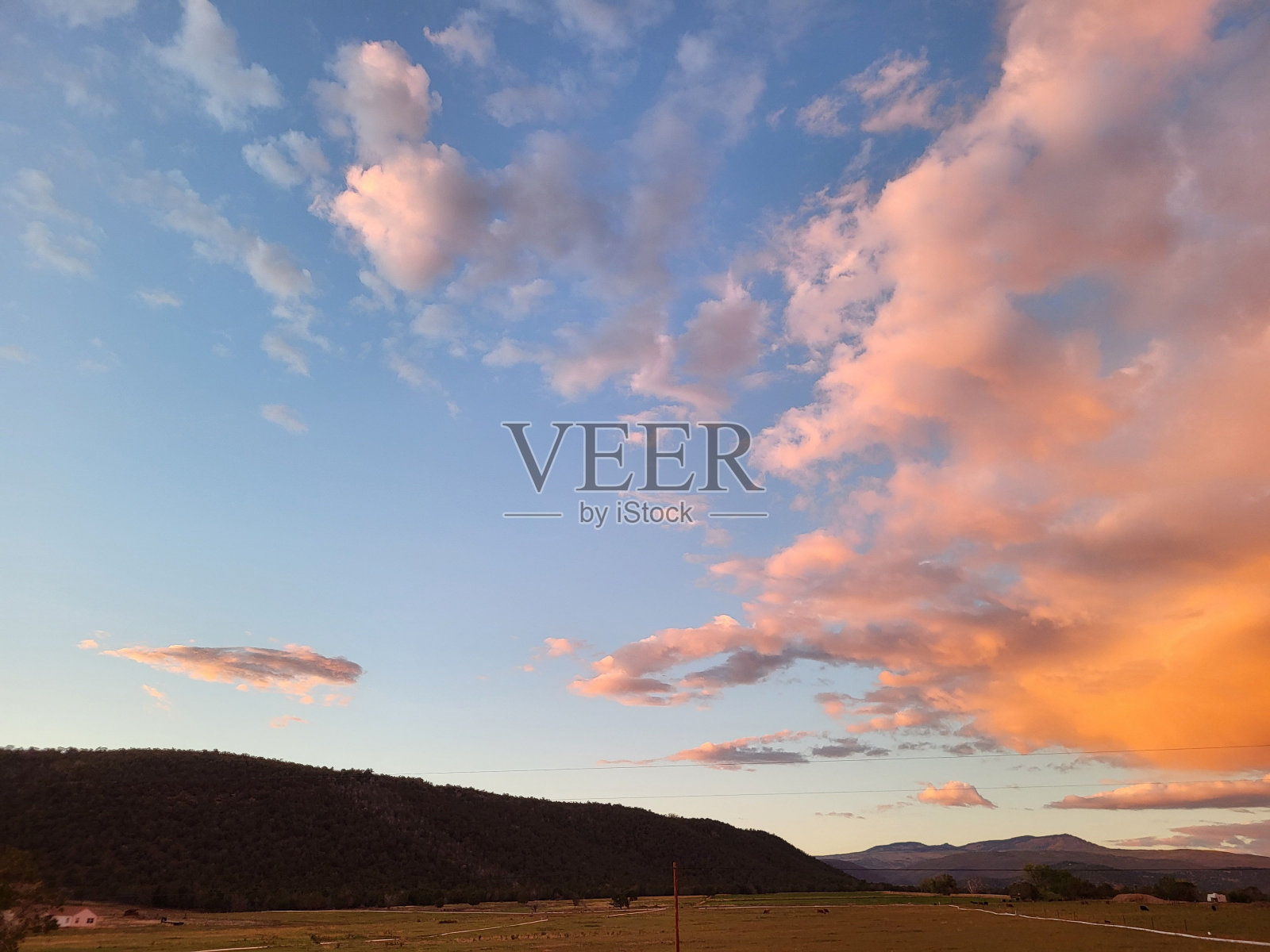 科罗拉多西坡美丽的日落。照片摄影图片