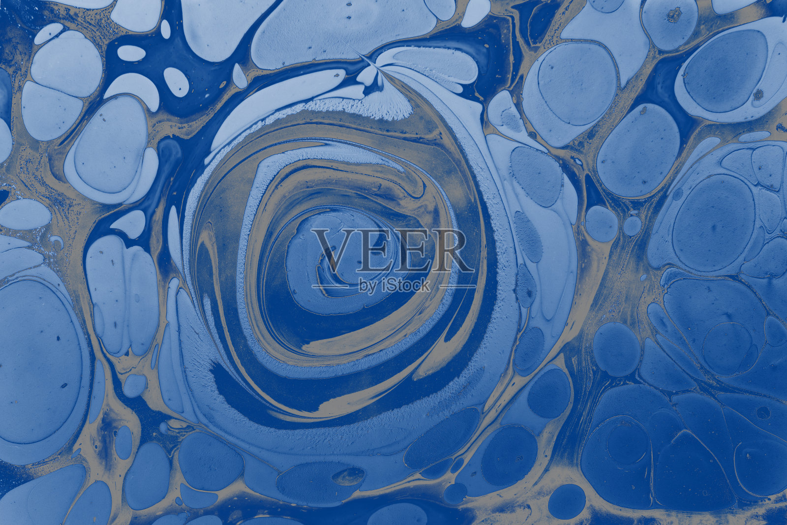 蓝色纹理与曲线的背景。几何插图的抽象风格与梯度照片摄影图片