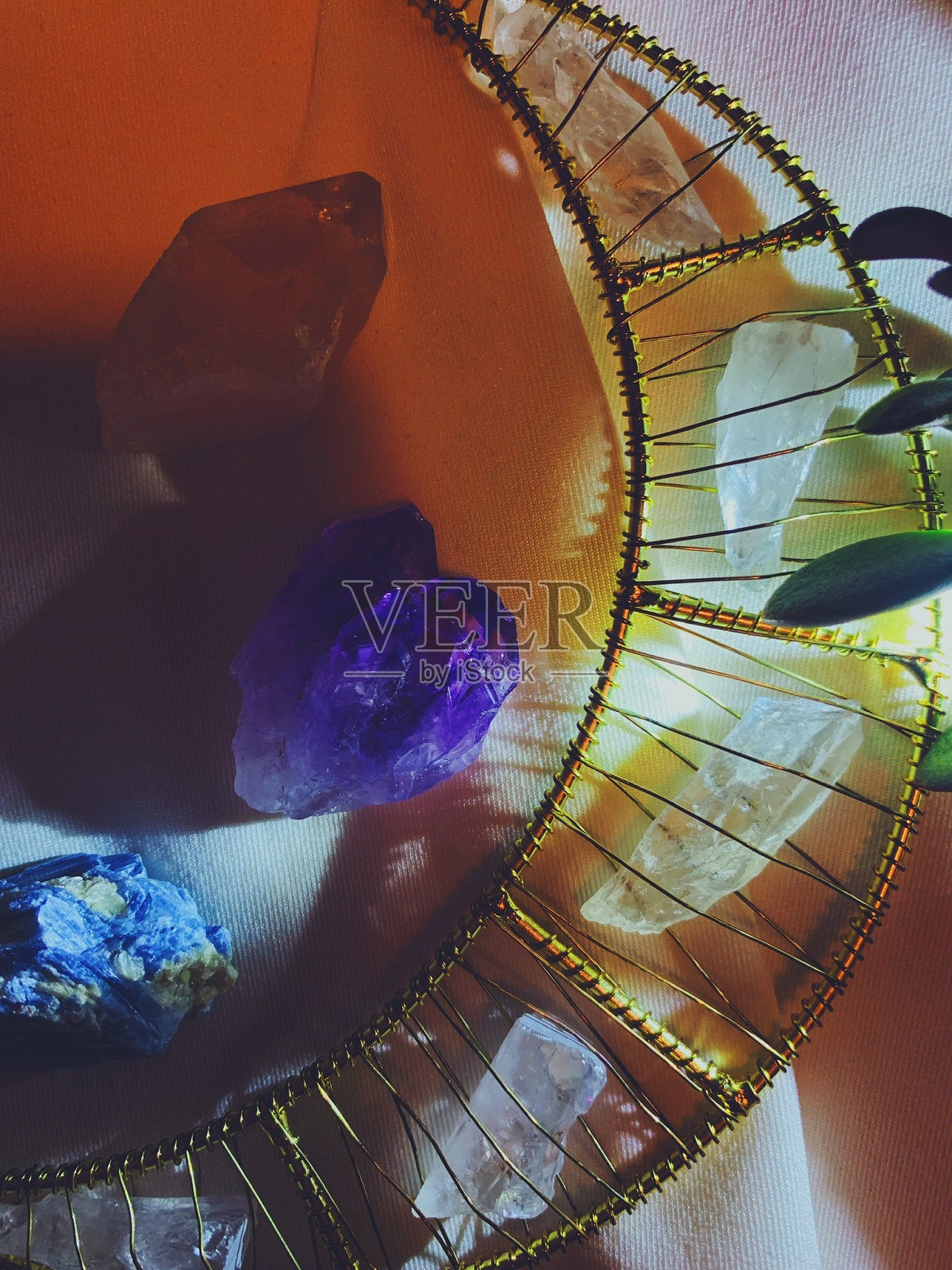 水晶月亮与光玩耍照片摄影图片