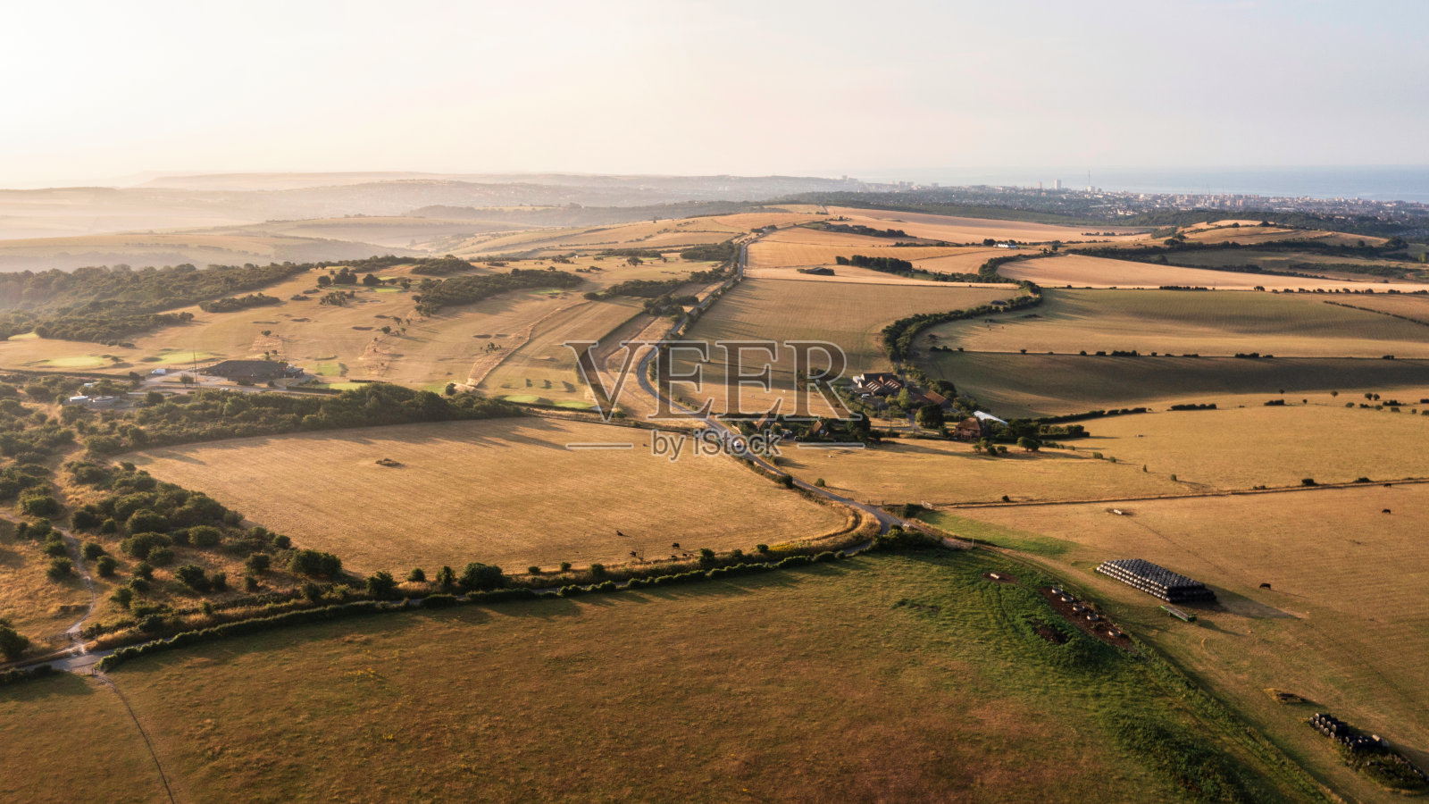 夏日清晨英国乡村南唐斯的壮丽无人机景观图片照片摄影图片