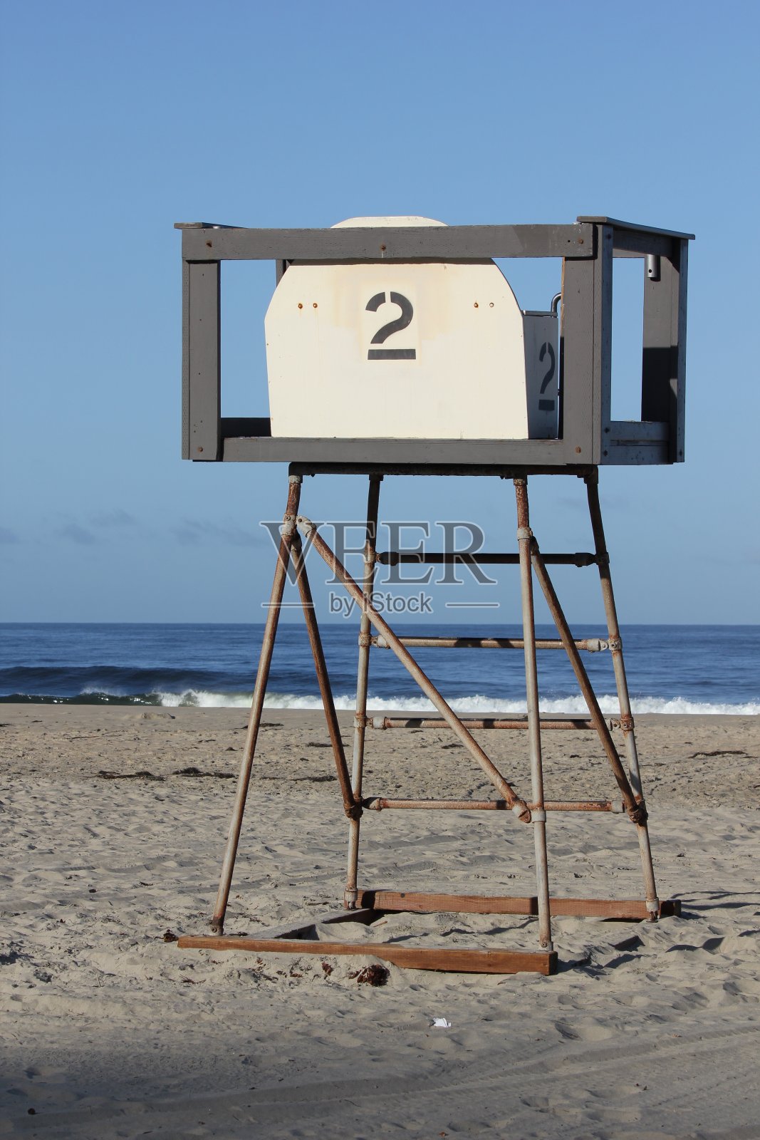 盐溪海滩救生员塔照片摄影图片