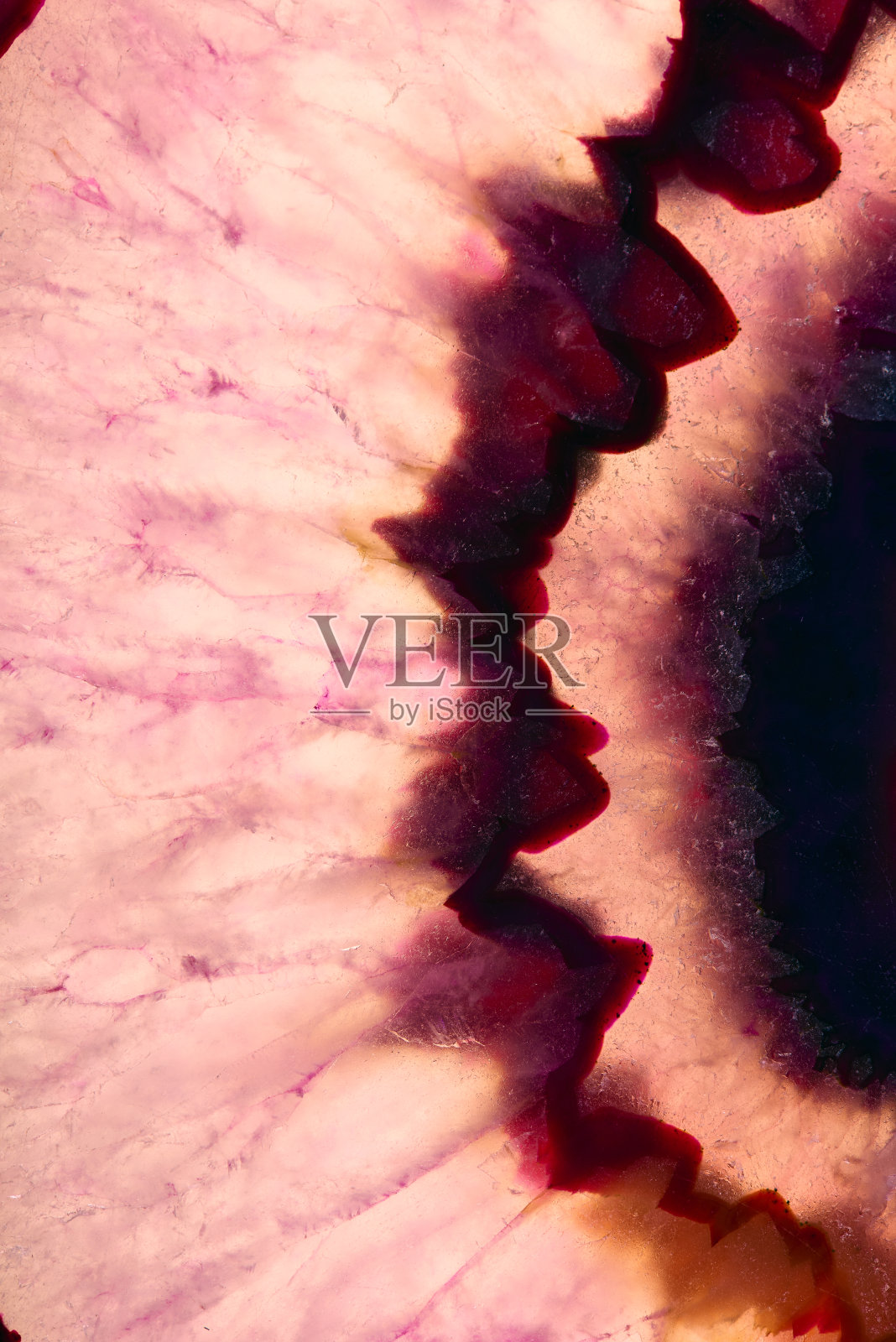 近距离拍摄的矿物石照片，背景，设计元素。影棚拍摄。照片摄影图片