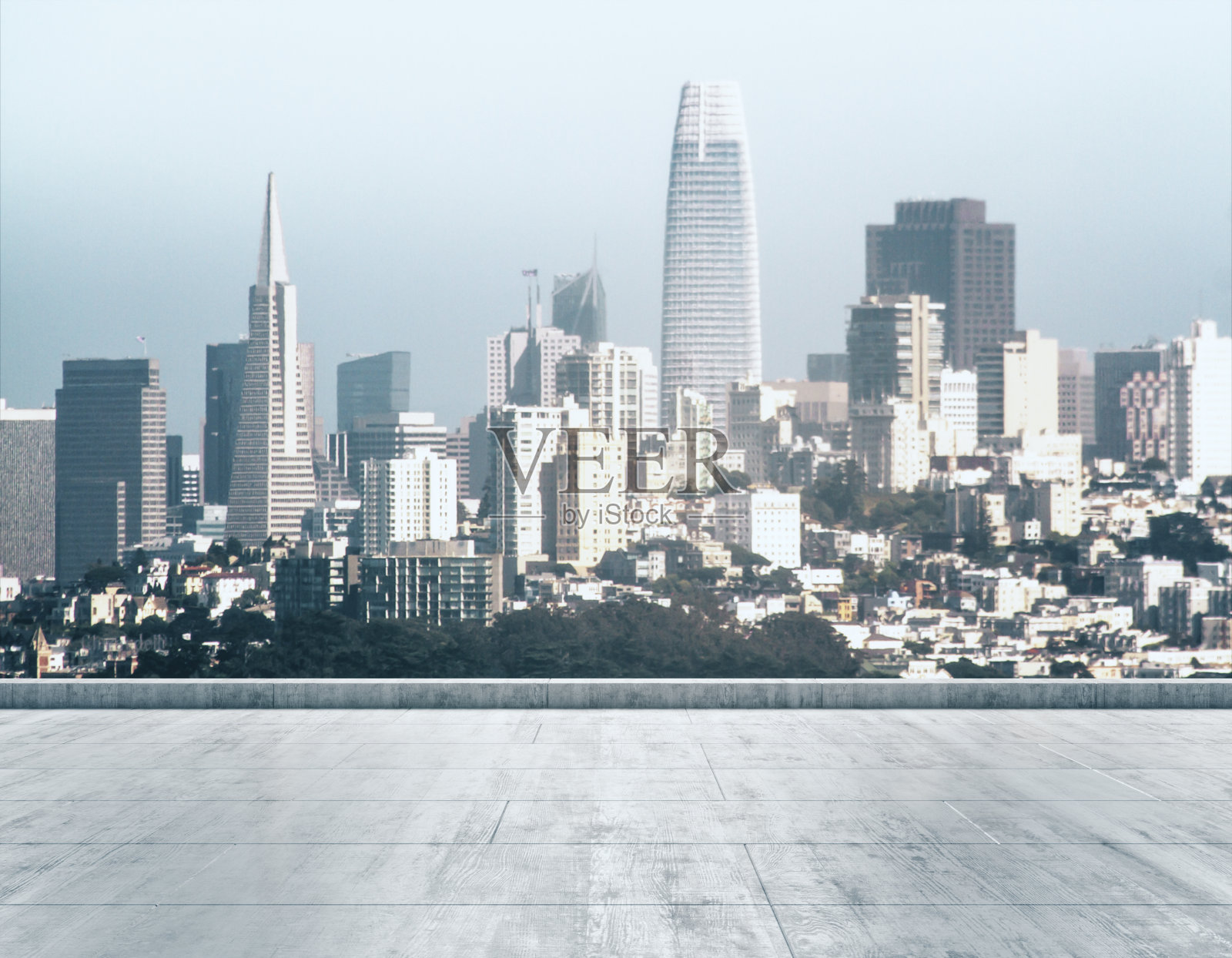 在白天美丽的旧金山城市天际线的背景上，空的混凝土肮脏的屋顶，模拟照片摄影图片