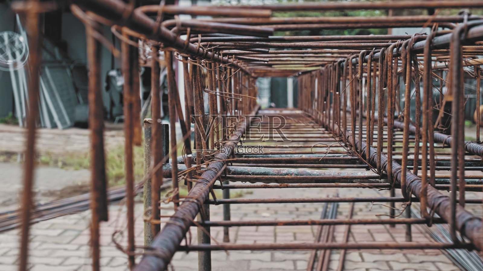 钢筋混凝土用钢结构箍筋钢筋棒格栅照片摄影图片