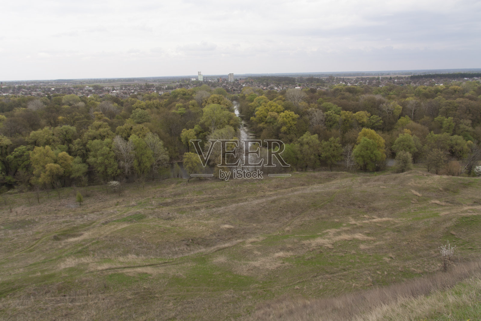 苏拉河在卢布尼自然照片照片摄影图片