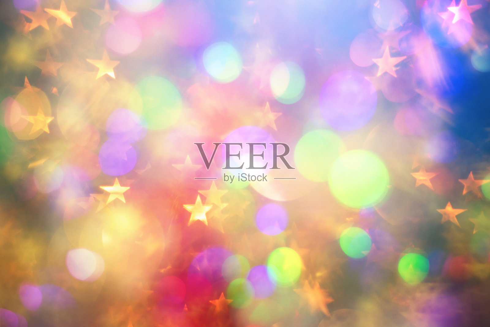 圣诞彩灯使背景散焦照片摄影图片