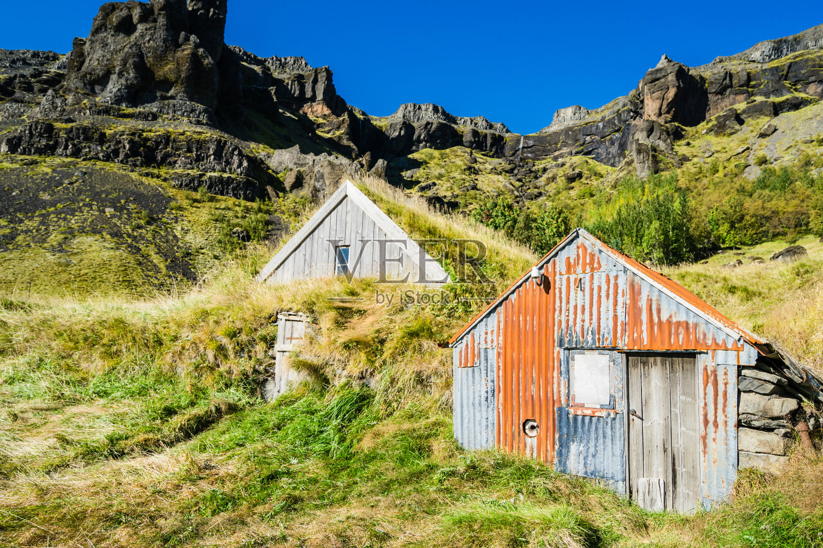 一个典型的冰岛房子的照片照片摄影图片