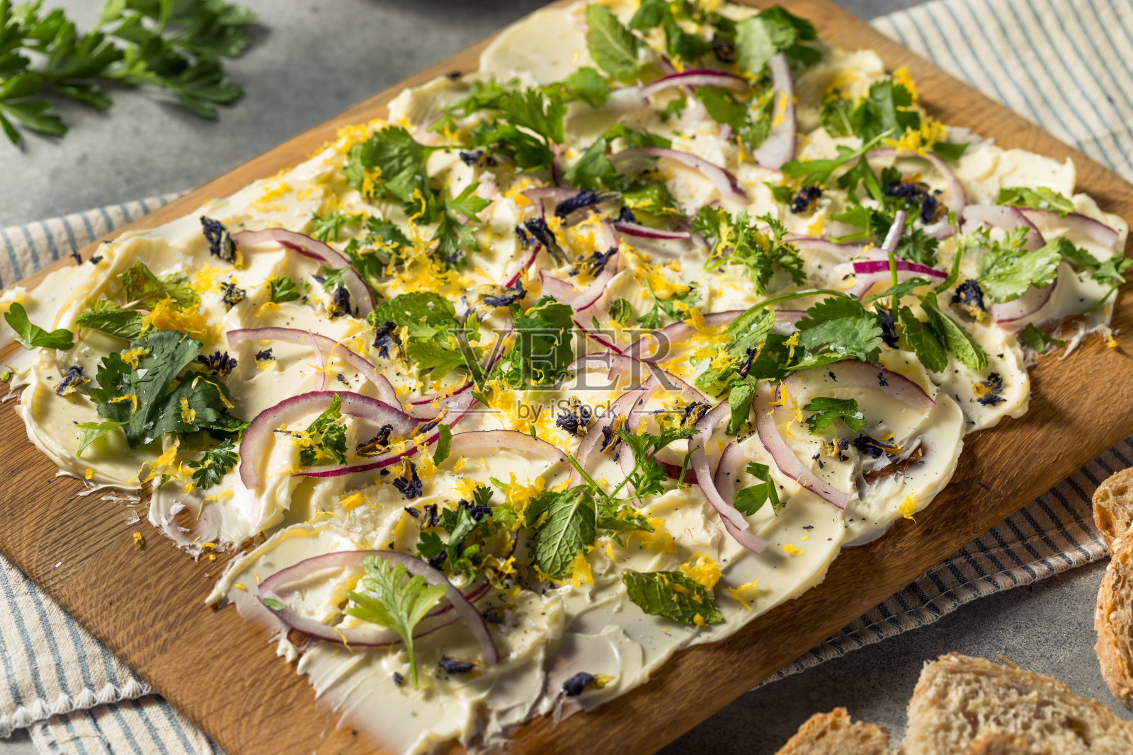 自制时髦黄油板照片摄影图片