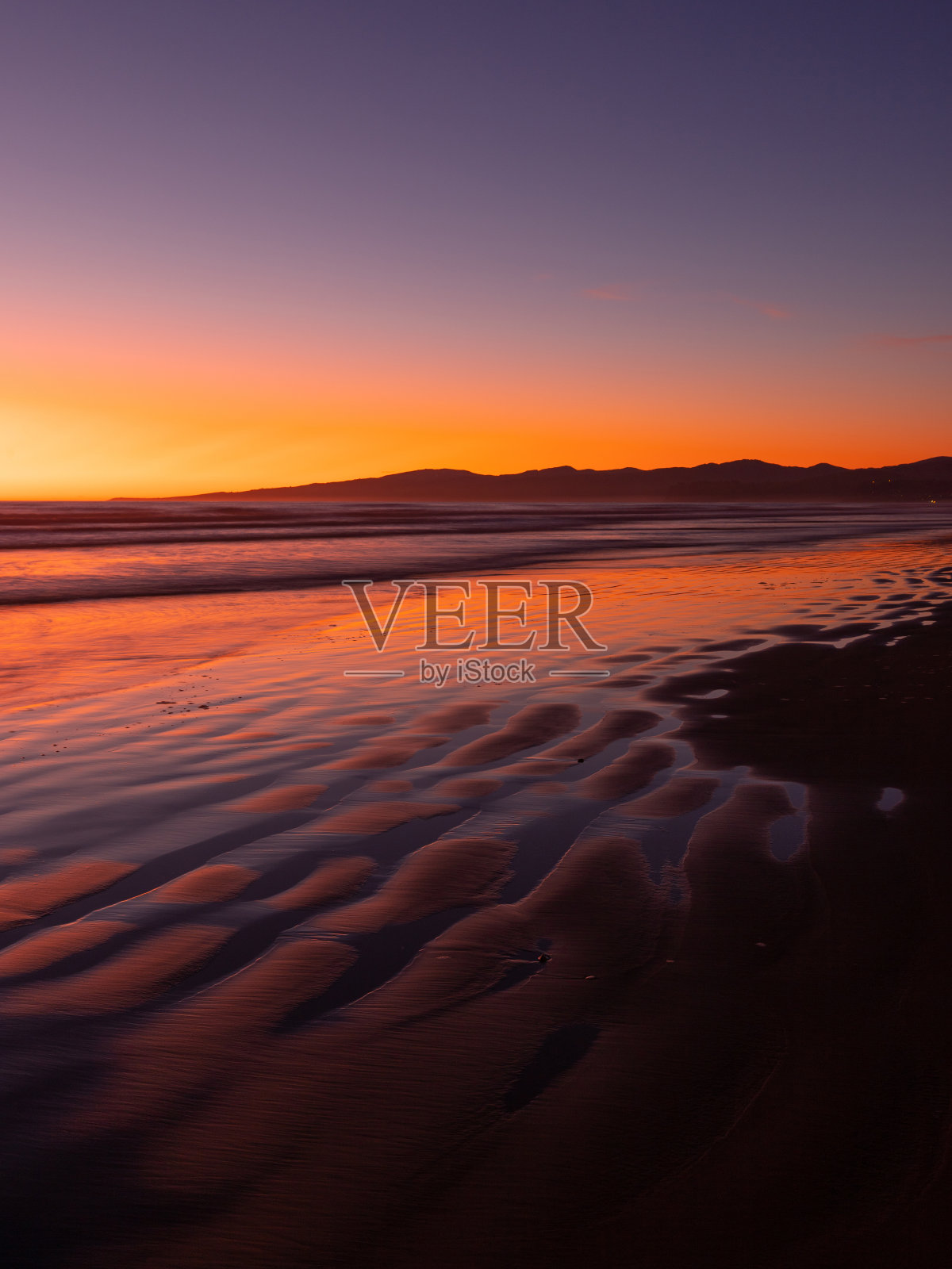 清晨的海滩照片摄影图片