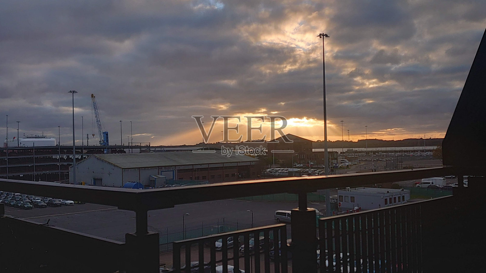 索伦特海峡的日落照片摄影图片