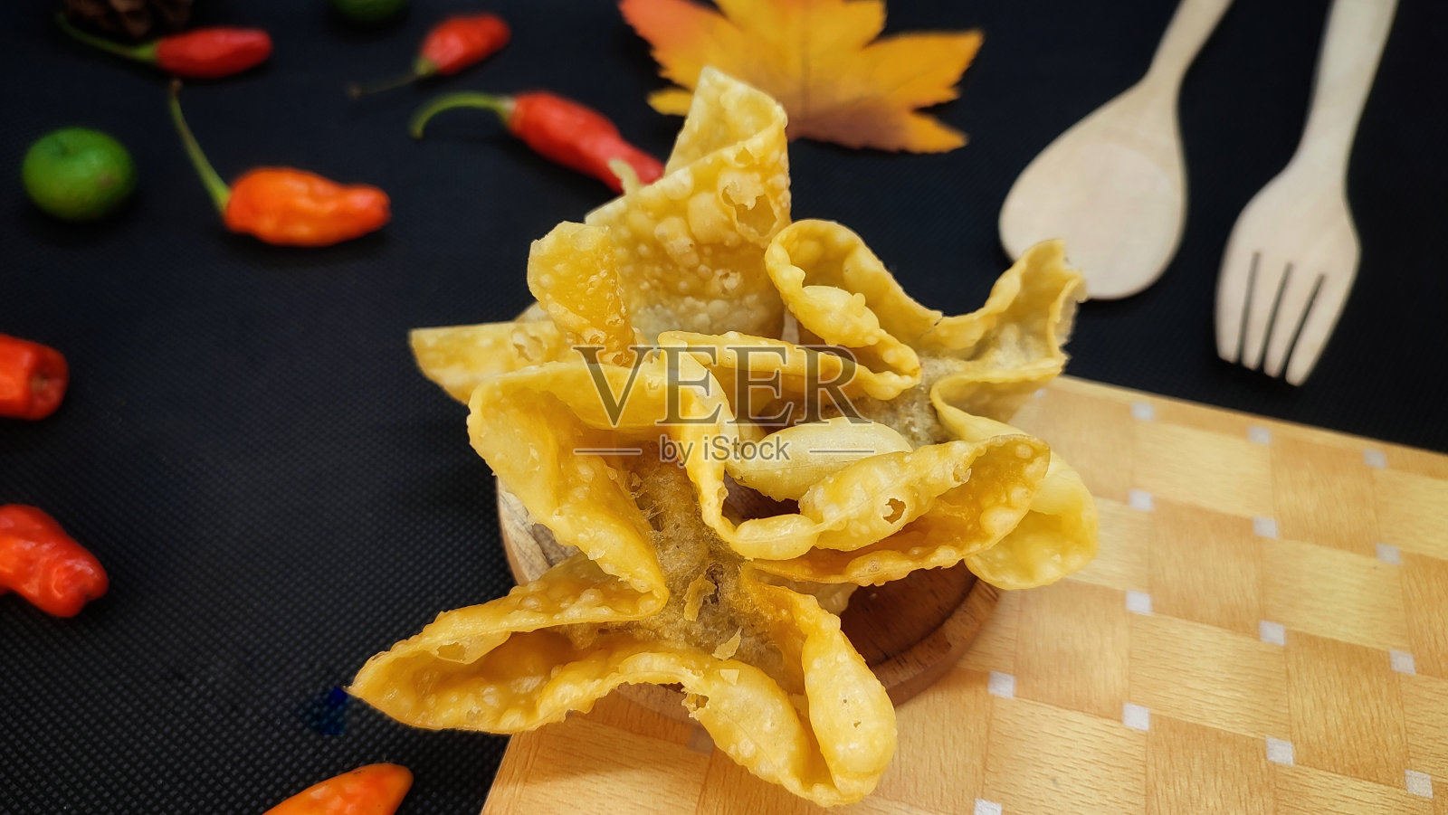 巴塔哥或炸豆腐肉丸照片摄影图片