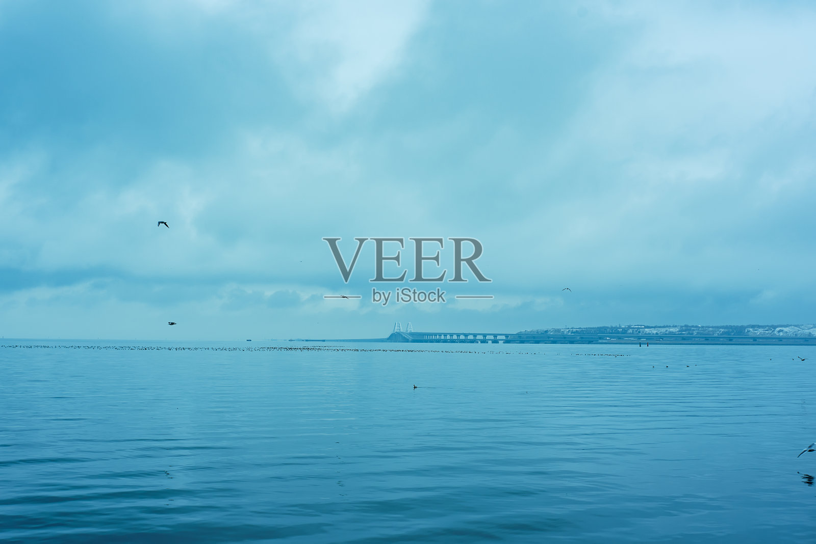 黑海上的冬夜照片摄影图片