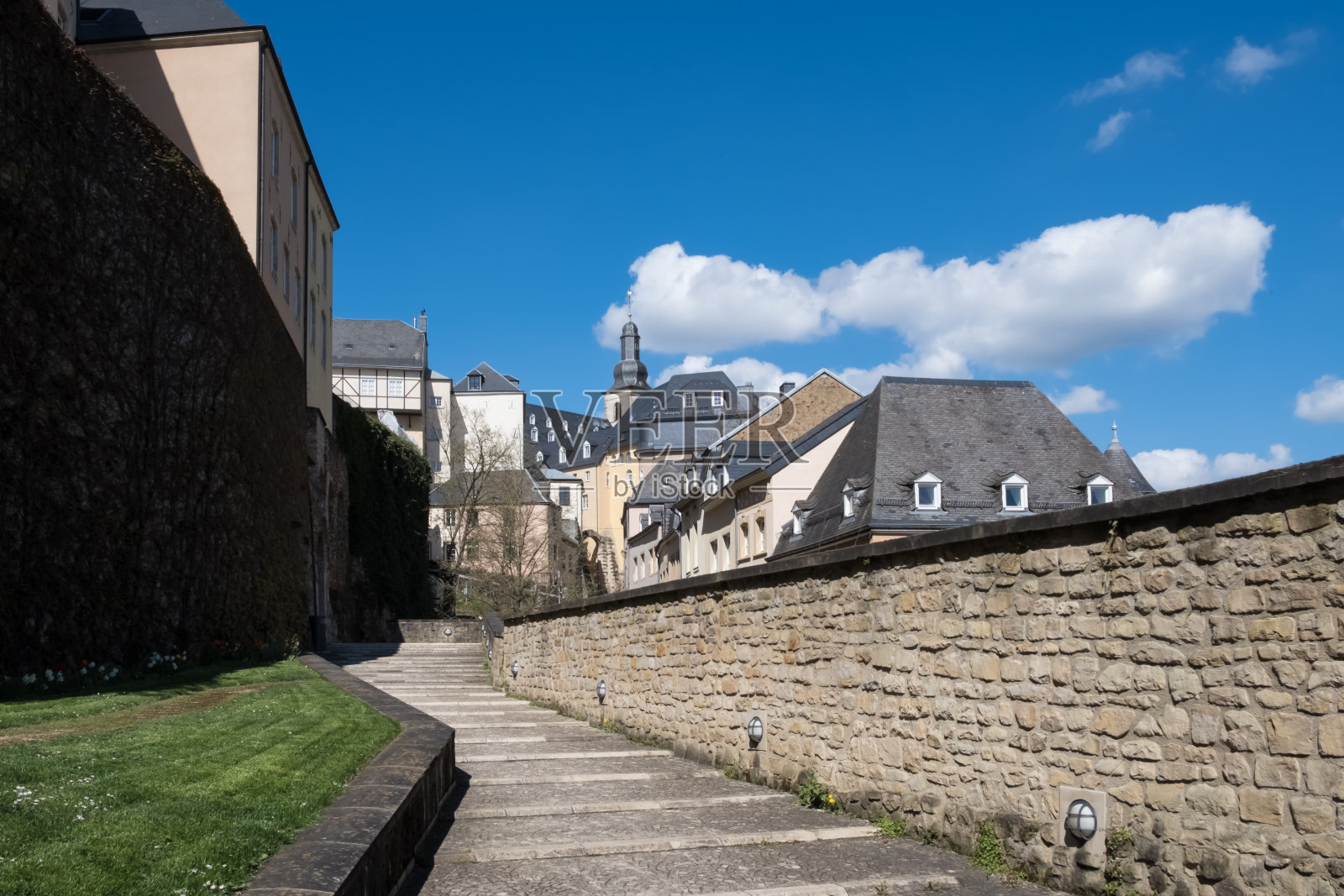 卢森堡市地下广场的建筑细节照片摄影图片