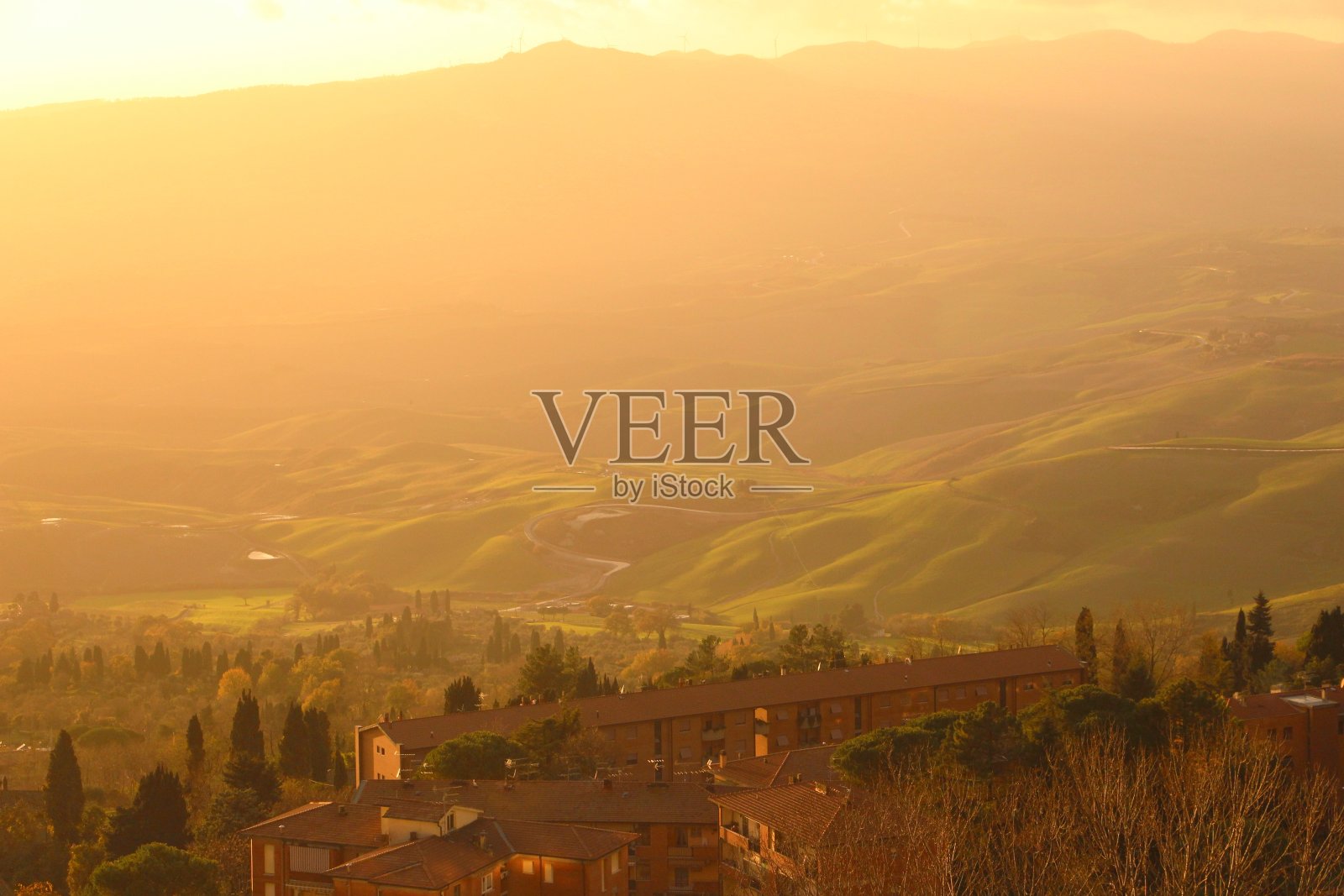 意大利-托斯卡纳-沃尔泰拉-风景照片摄影图片