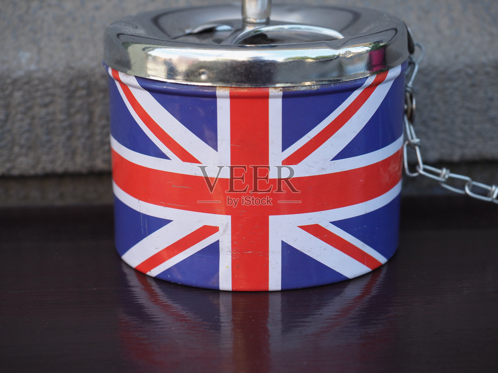 英国国旗的烟灰缸照片摄影图片