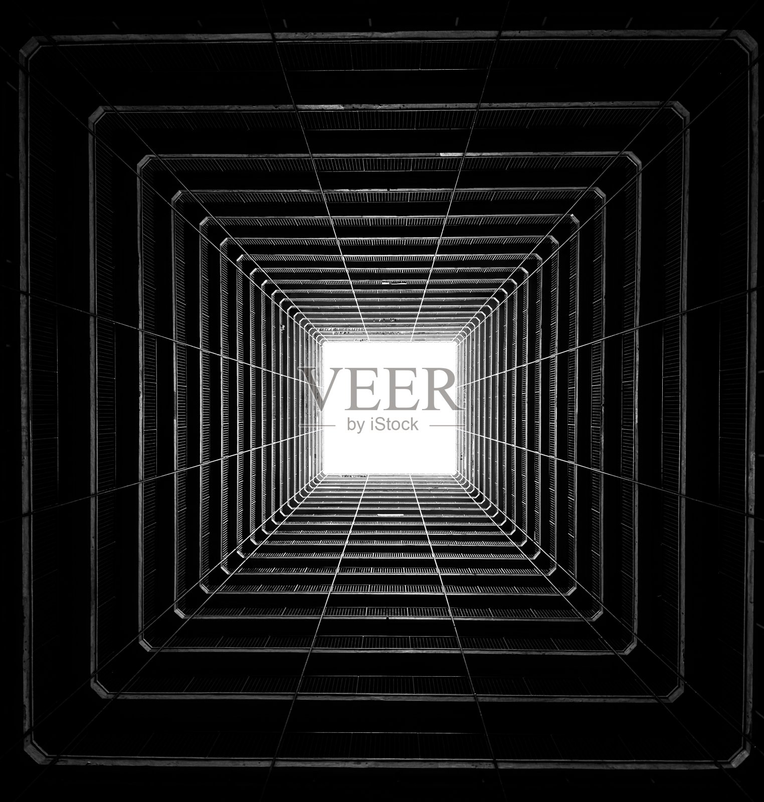 香港住宅老建筑的天窗的低角度视图照片摄影图片