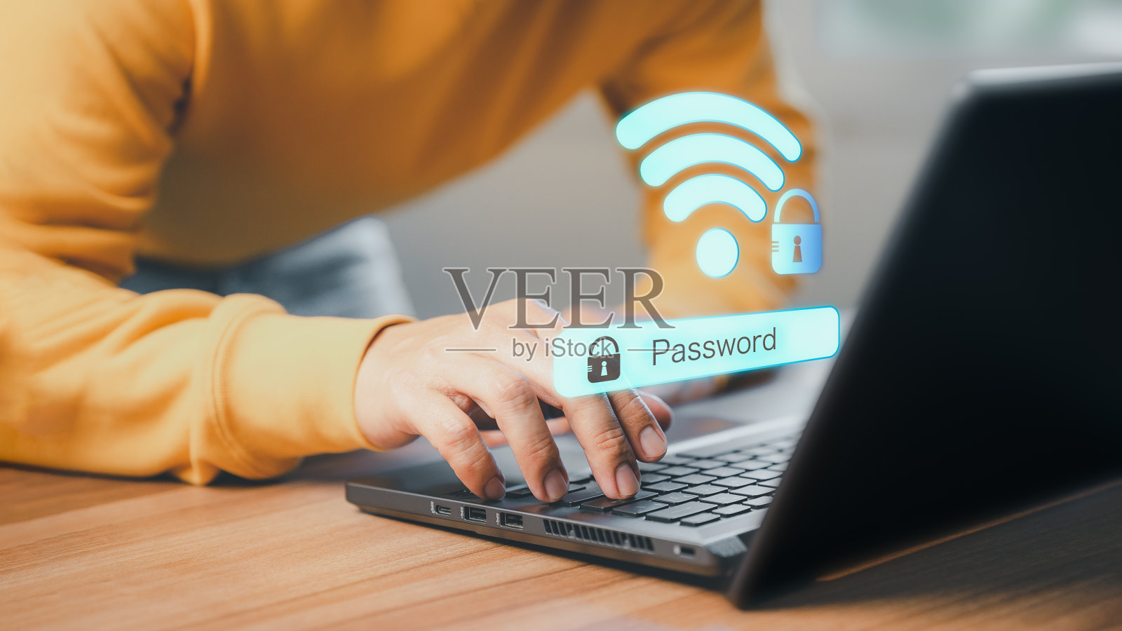 男子使用笔记本电脑连接wifi，等待从网站上加载数字商务数据，等待连接wifi的概念技术。照片摄影图片