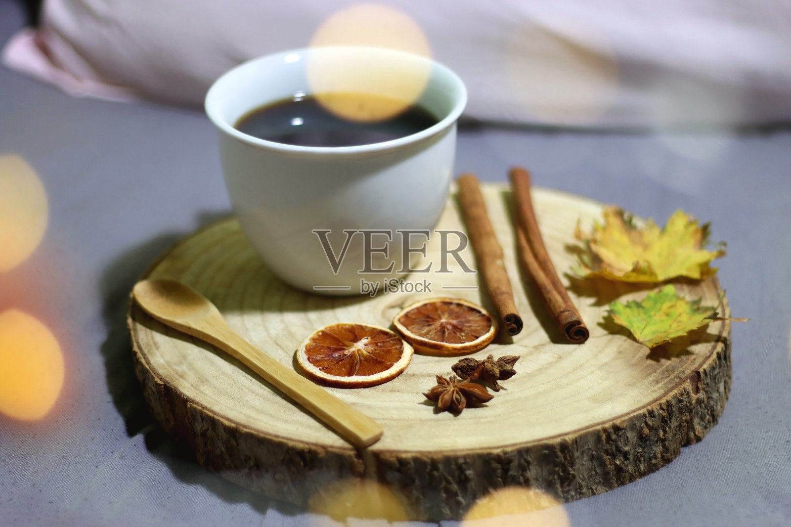 床上茶照片摄影图片