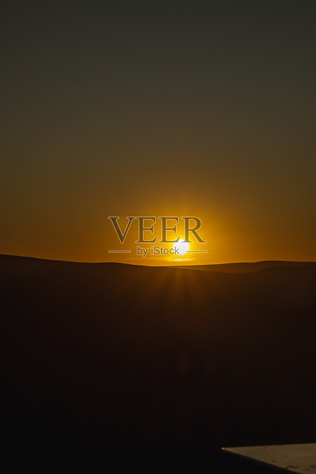 日落在塞拉达加那斯特拉，米纳斯·吉拉斯州，巴西照片摄影图片