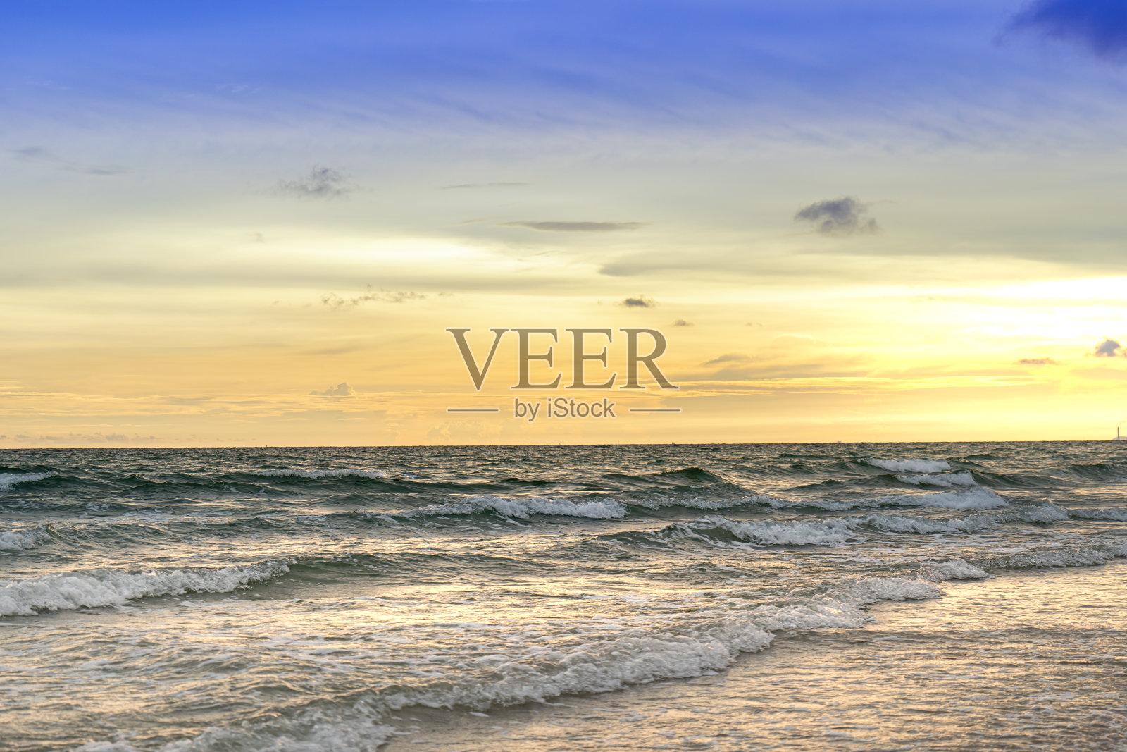 黄昏时分的海滩，海景背景照片摄影图片