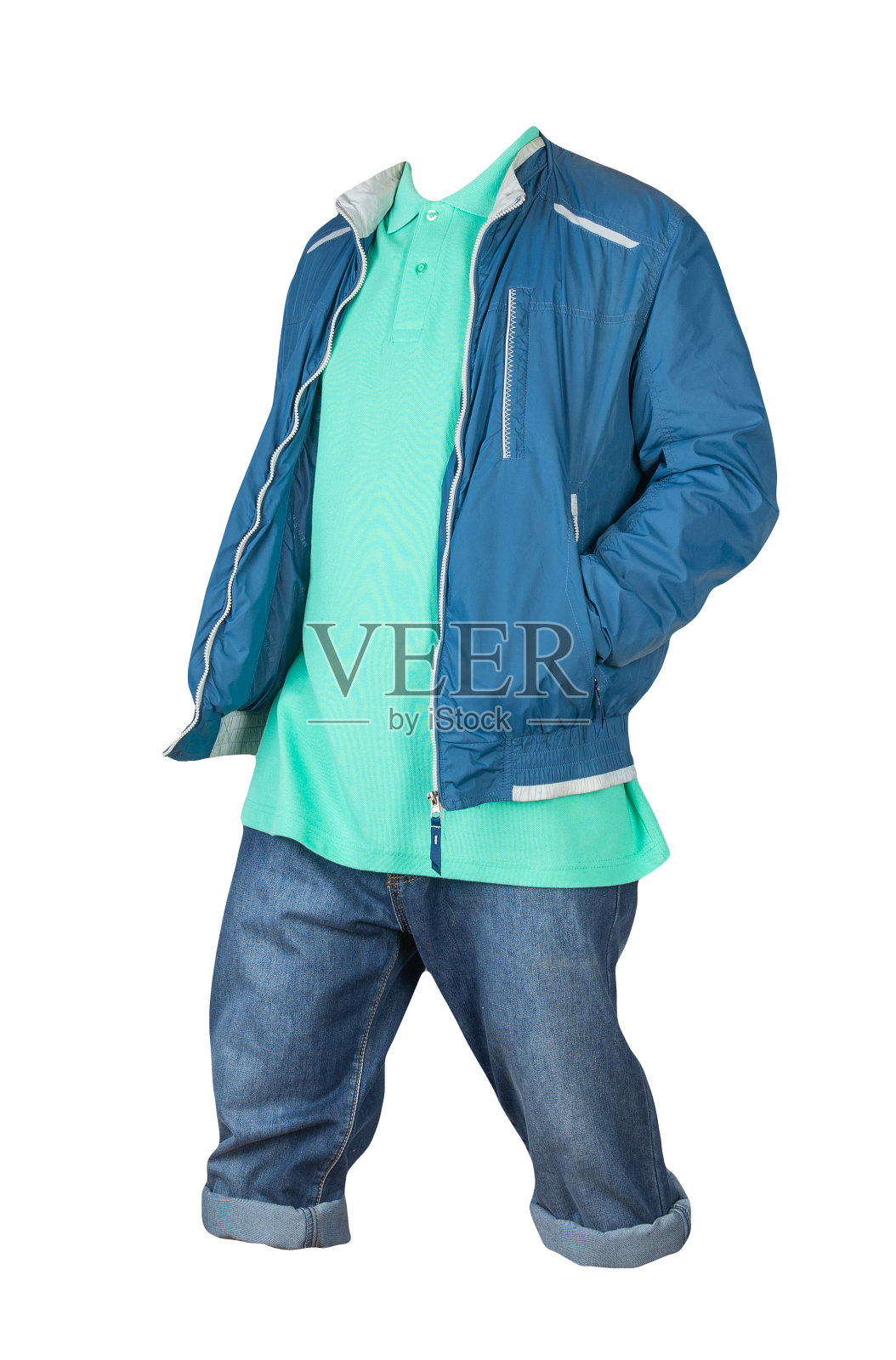 牛仔短裤，衬衫领子上的纽扣和夹克上的拉链孤立在白色背景照片摄影图片