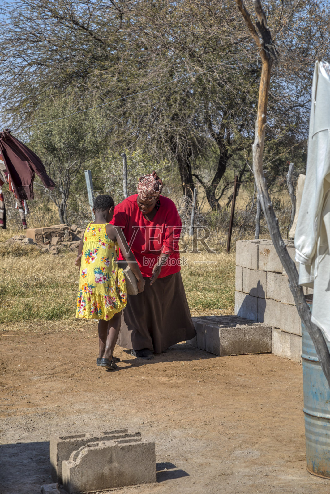 非洲妇女和儿童照片摄影图片
