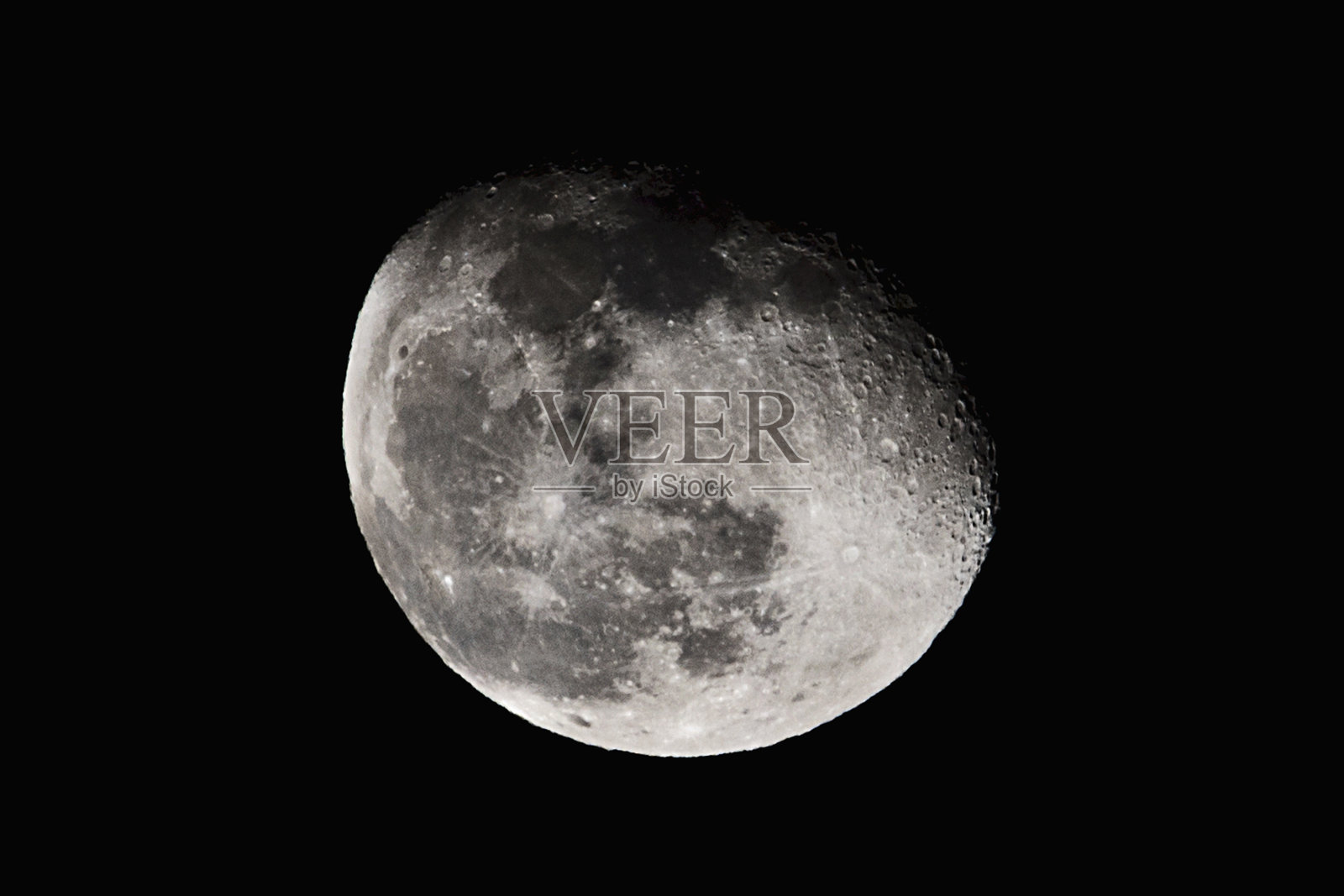 暗空中渐亏的凸月照片摄影图片