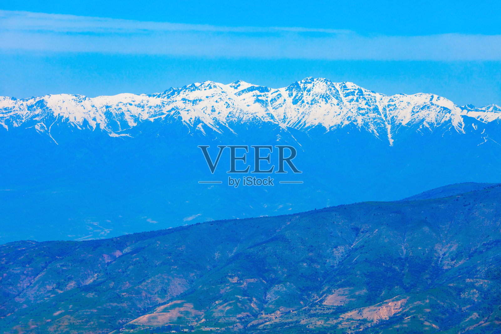 乌兹别克斯坦天山山区的Chimgan照片摄影图片