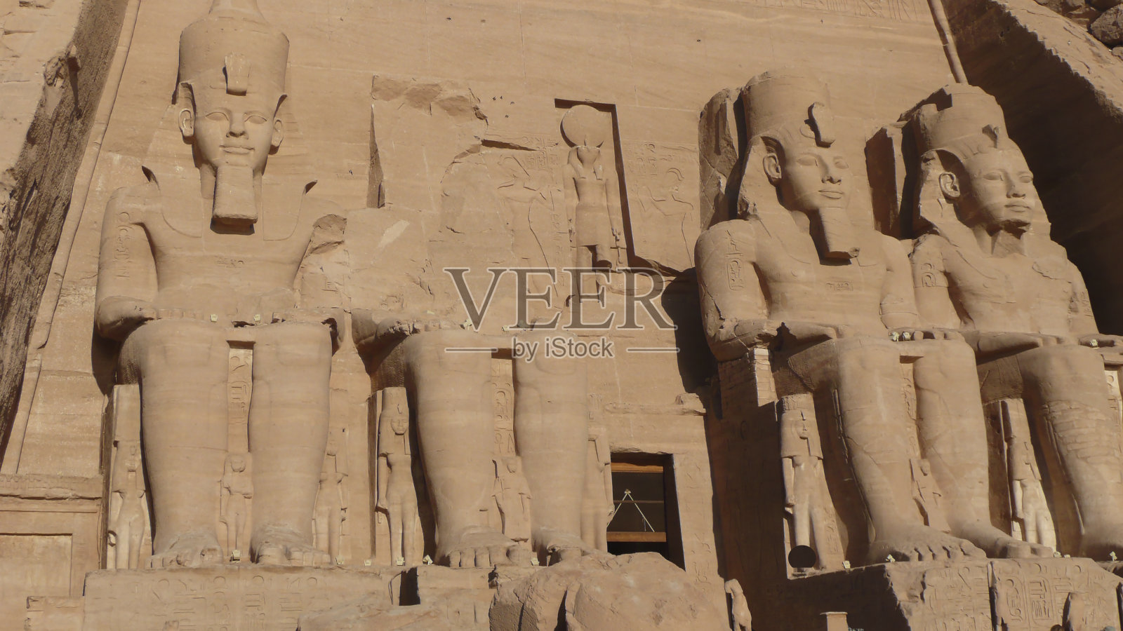 埃及阿布辛贝古埃及神庙入口照片摄影图片