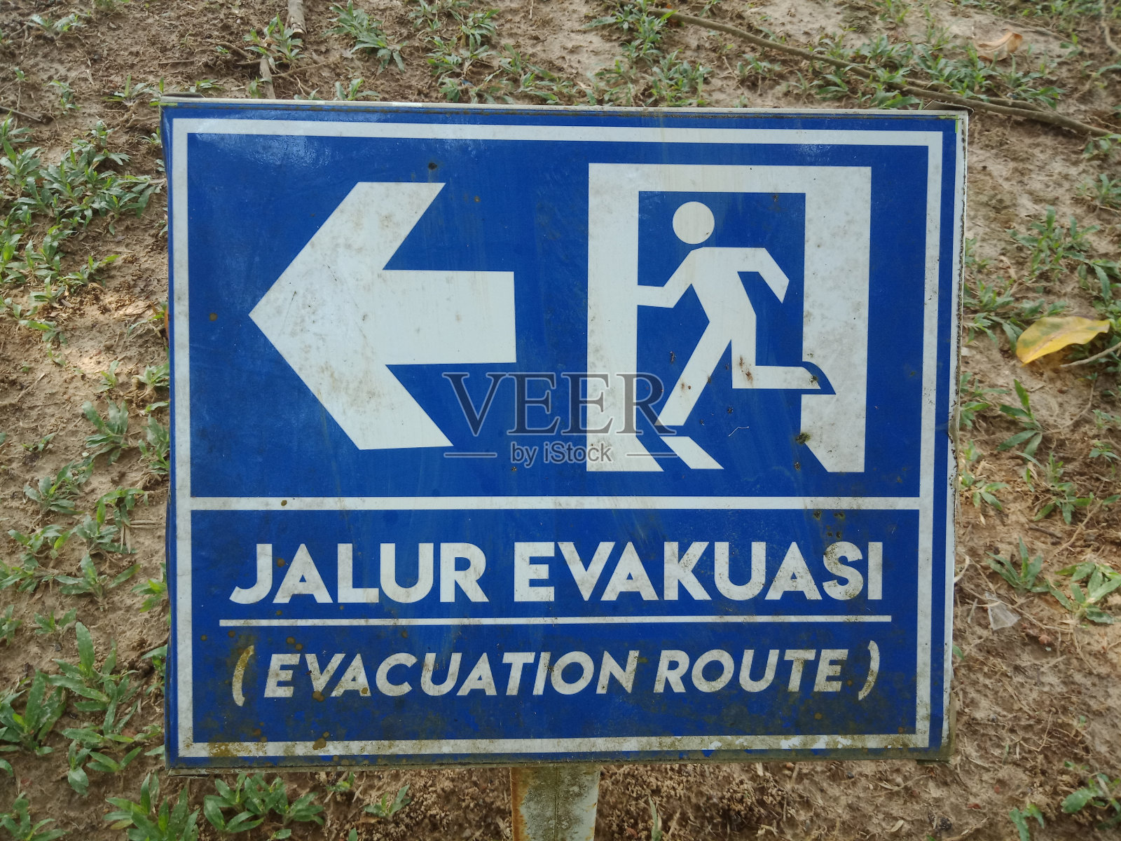 公园内疏散路线标志(jalur evakuasi照片摄影图片