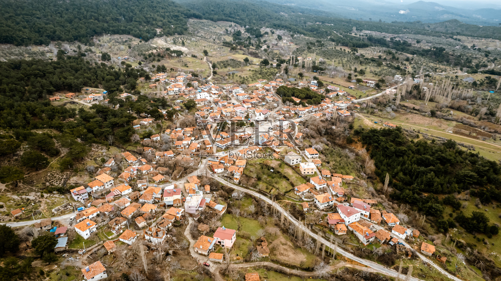 土耳其巴利克西尔的古奥斯曼村庄全景鸟瞰图照片摄影图片