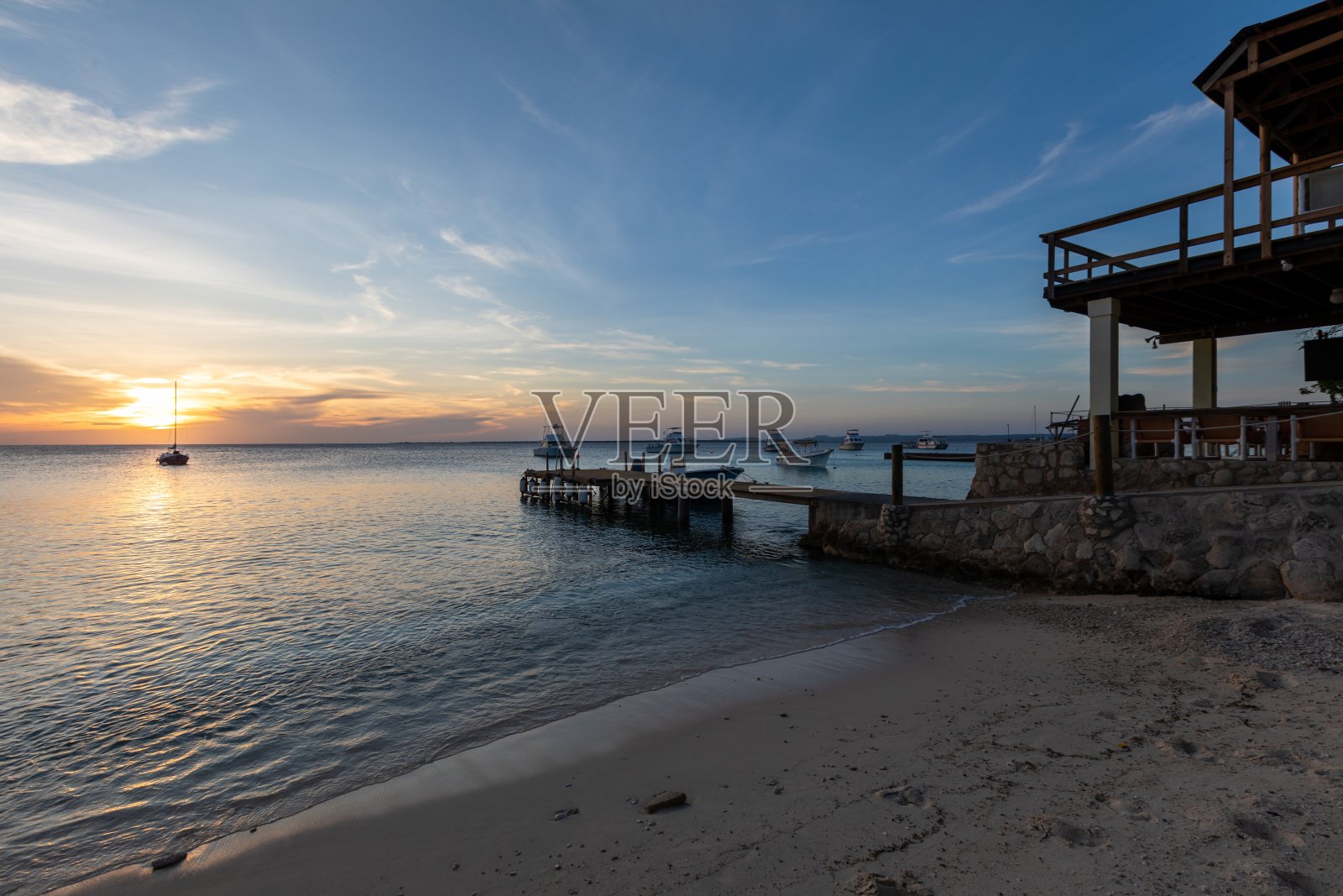 加勒比海博内尔的日落美景照片摄影图片