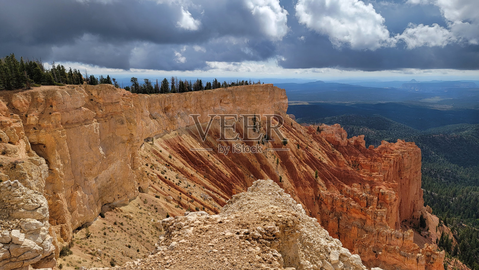 犹他州布莱斯峡谷——2022年9月照片摄影图片