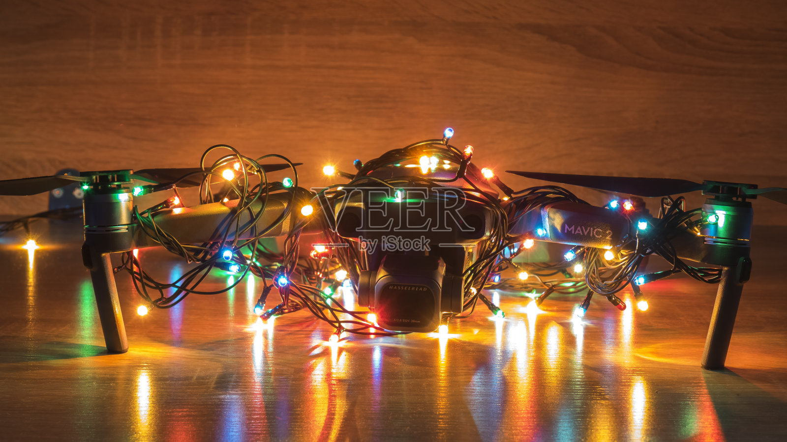 圣诞礼物和装饰，照片摄影图片