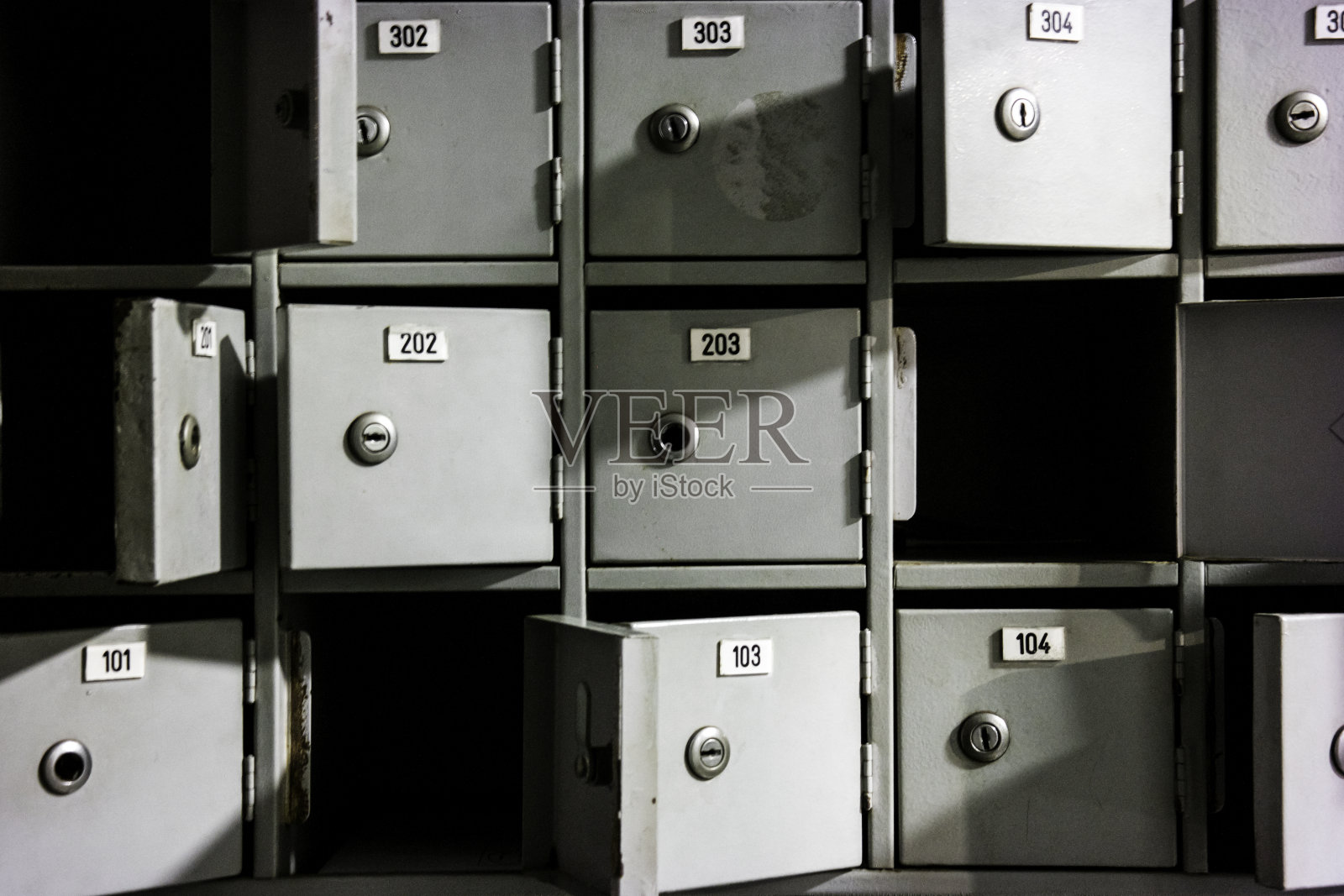 废弃邮箱照片摄影图片