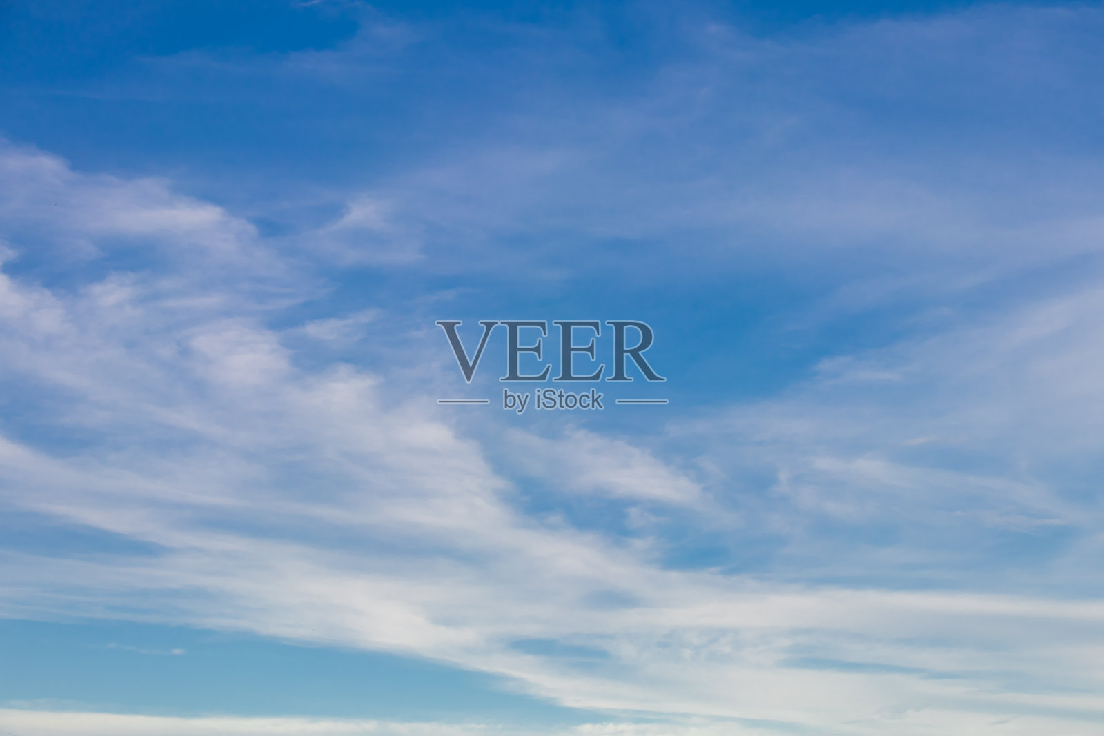 蓝色晴空背景照片摄影图片