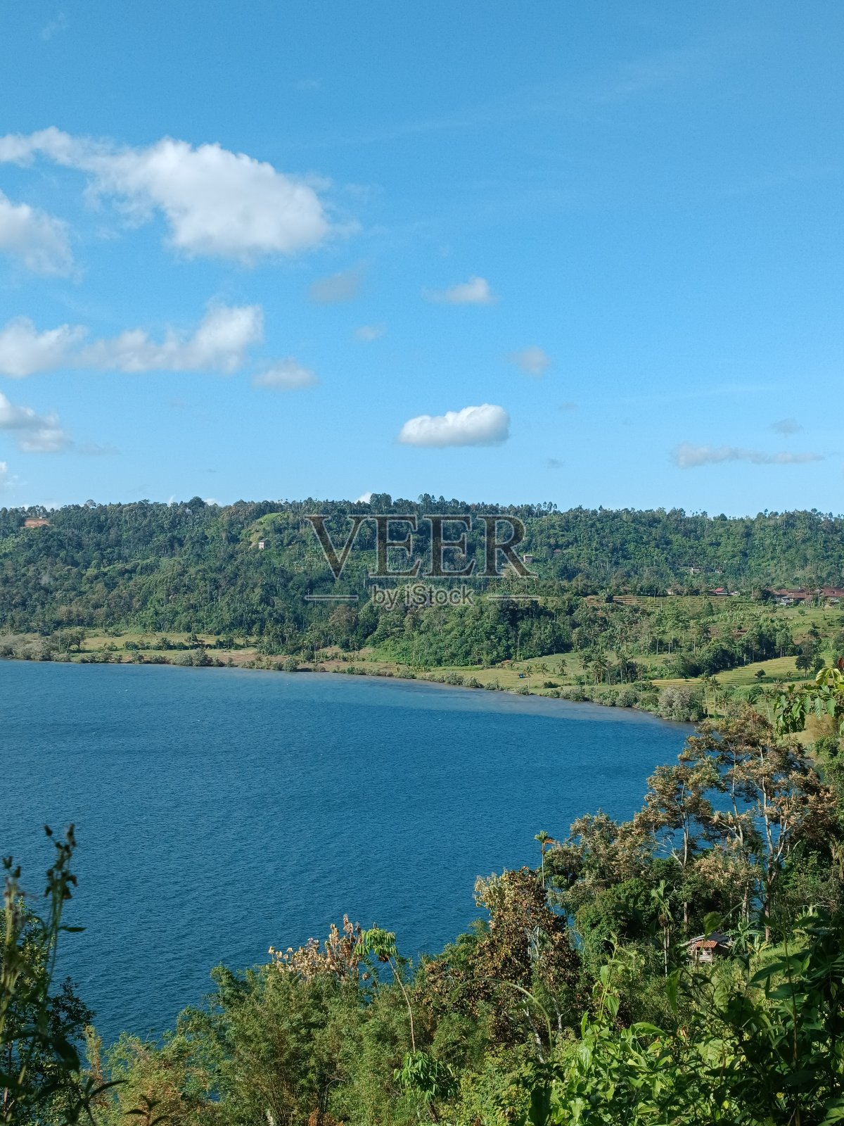 南苏门答腊湖照片摄影图片