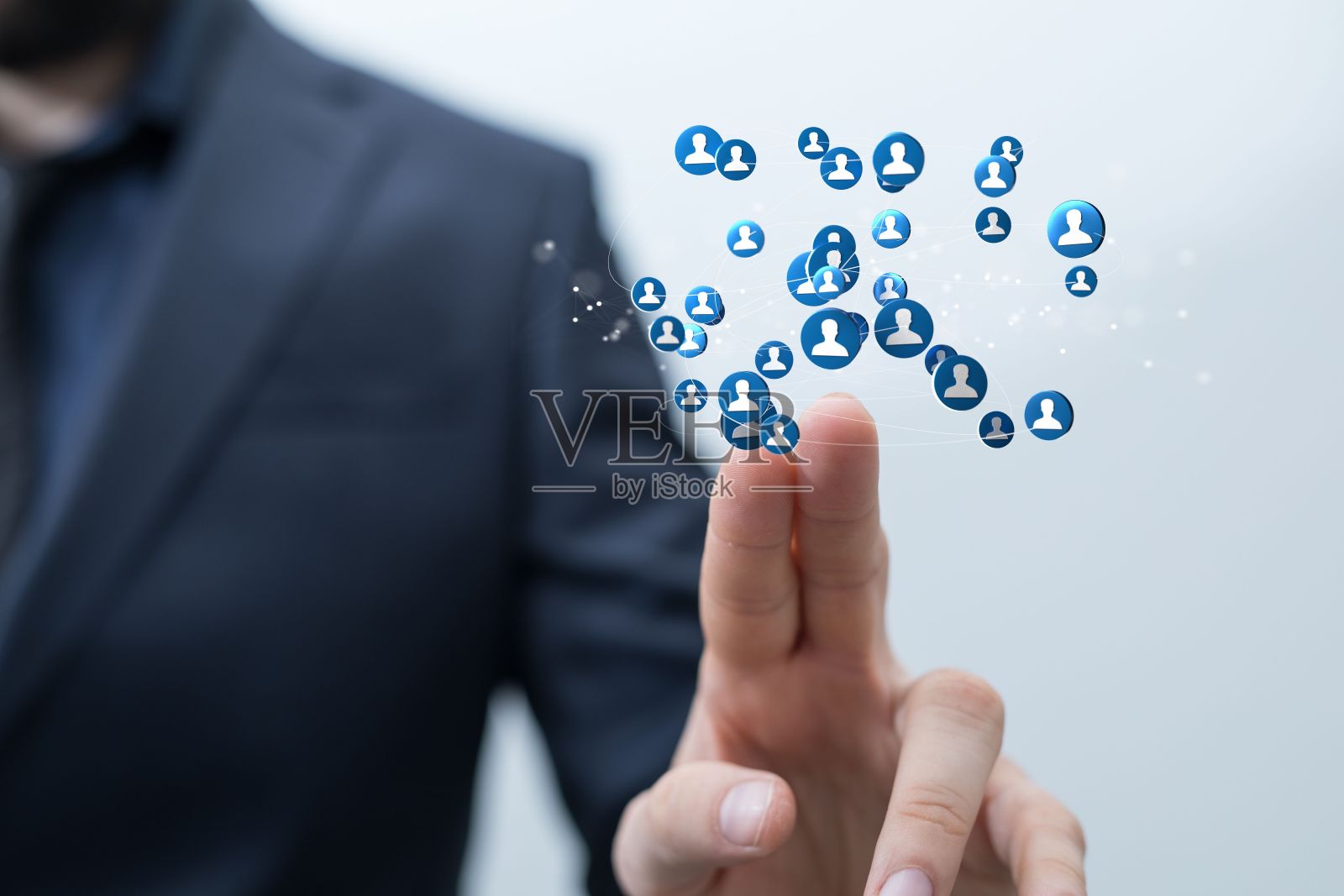 3D渲染的全球网络在人的手中盘旋照片摄影图片